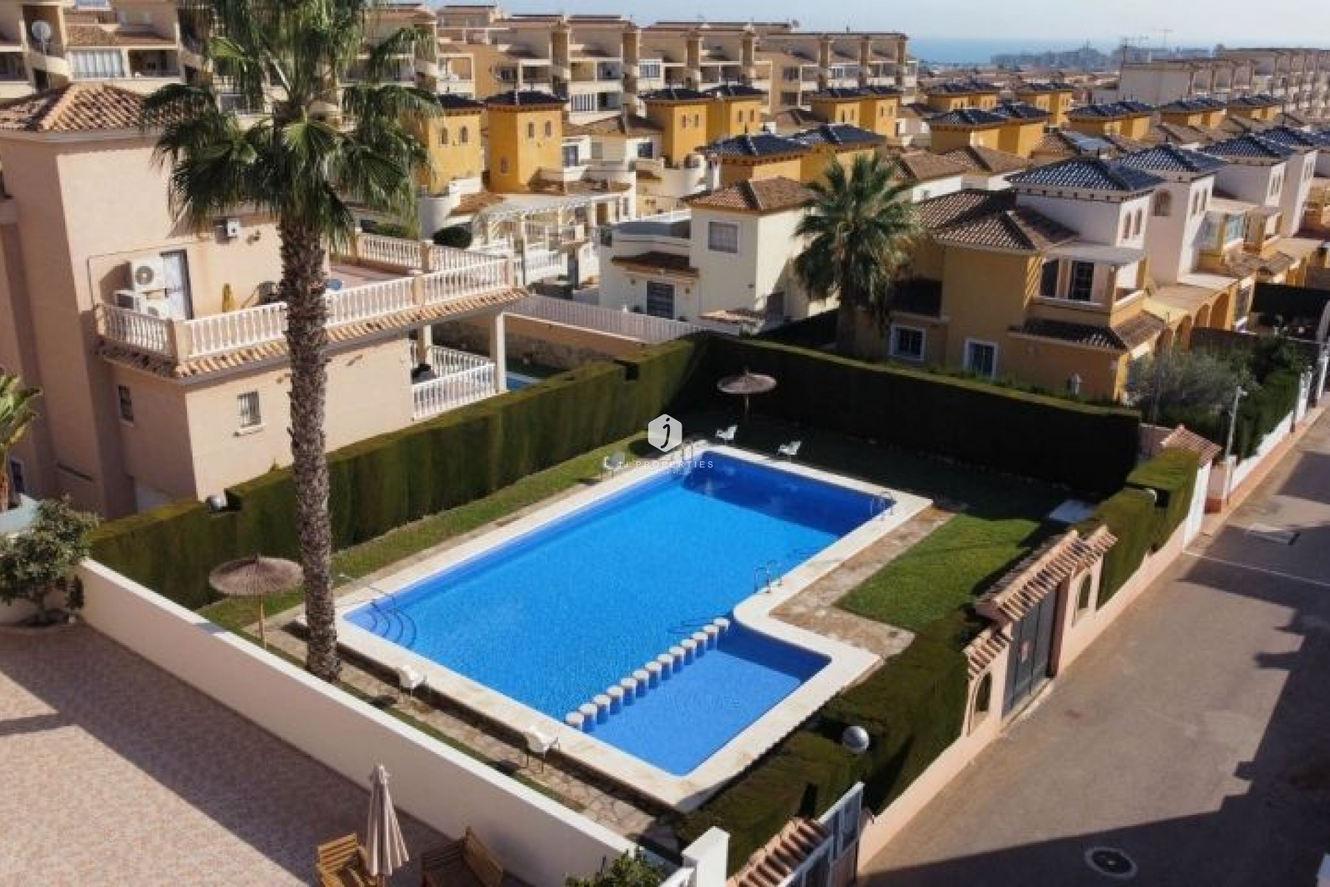 D'occasion - Villa -
Orihuela Costa - Costa Blanca