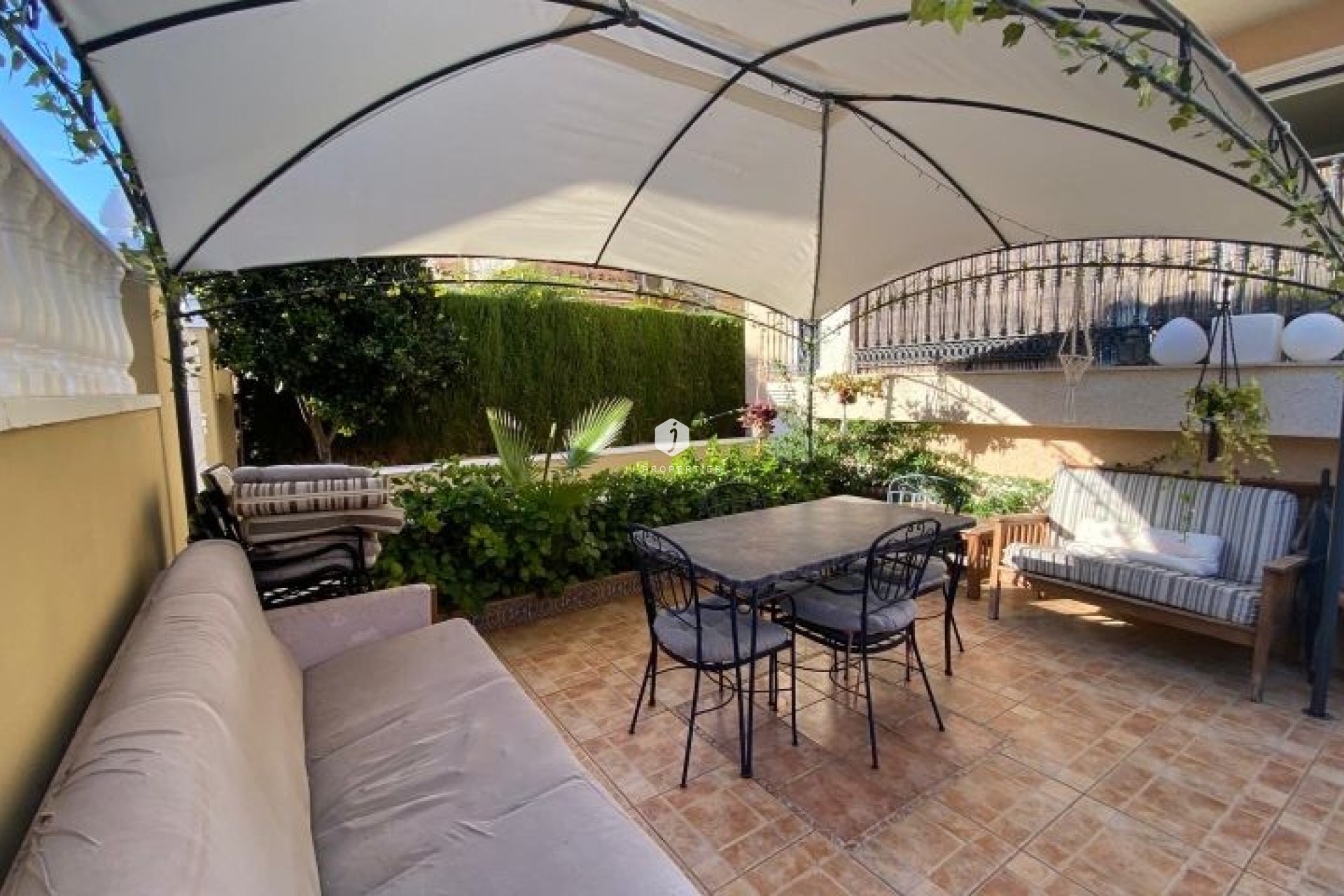 D'occasion - Villa -
Orihuela Costa - Costa Blanca