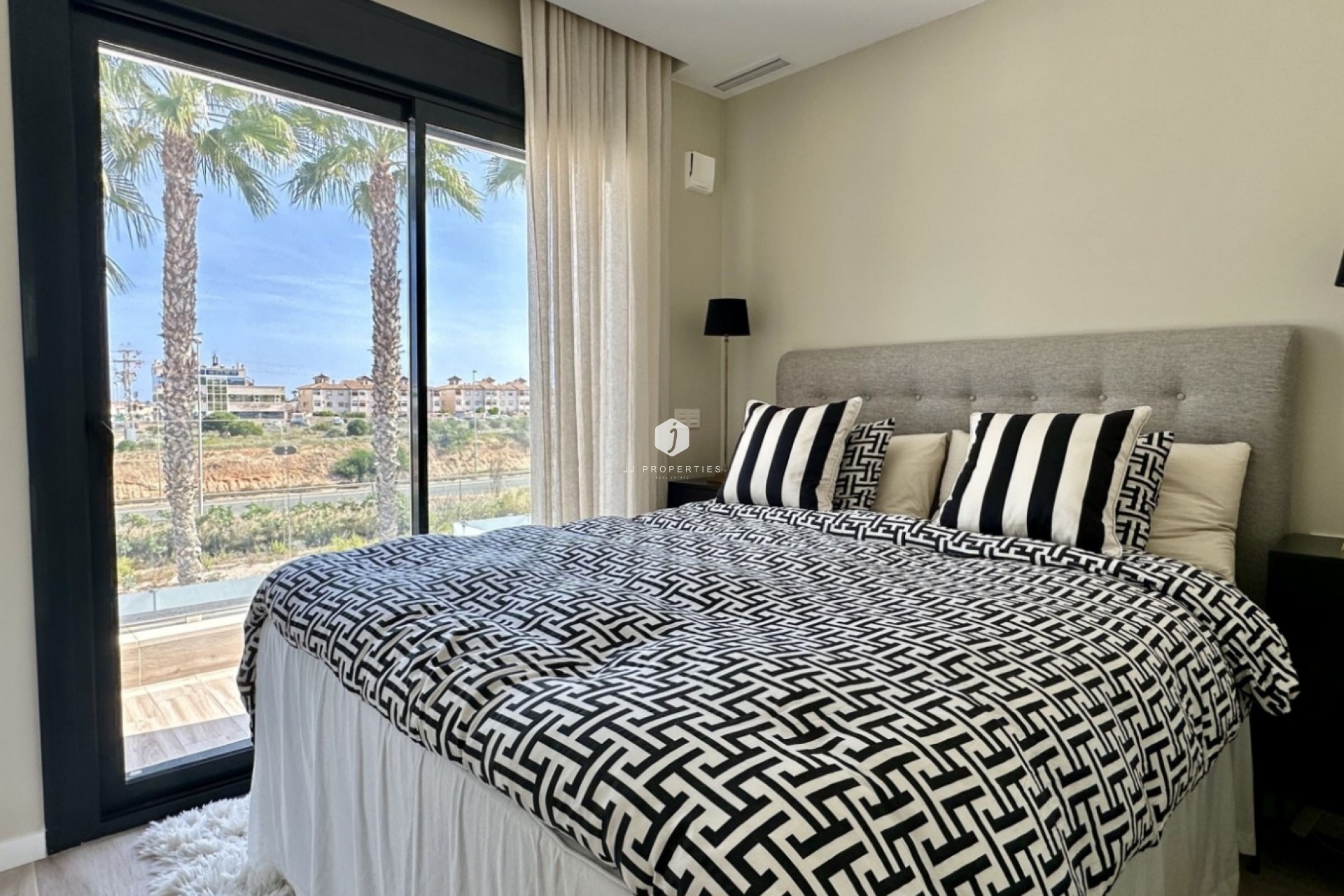 D'occasion - Villa -
Orihuela Costa - Costa Blanca