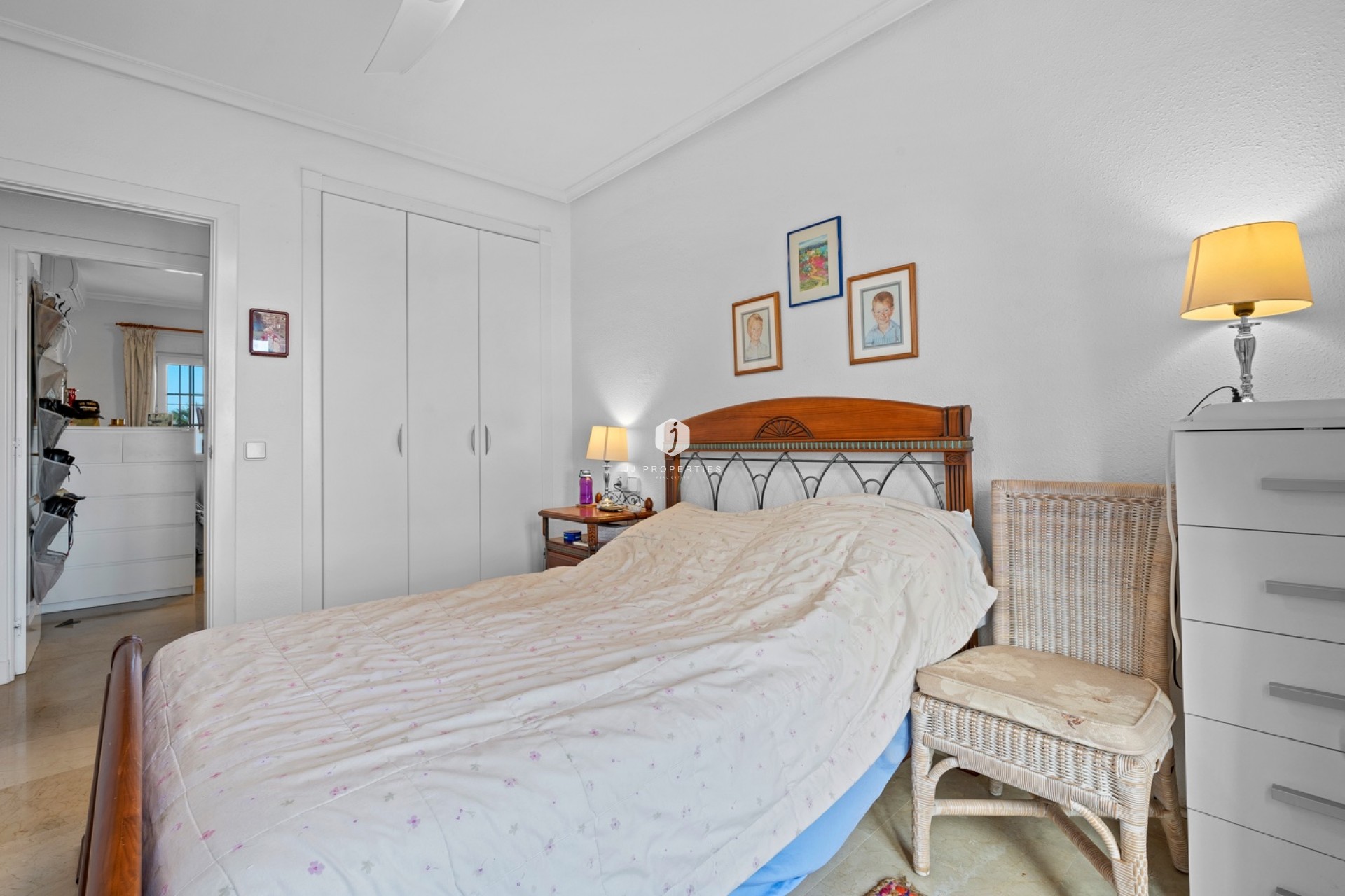 D'occasion - Villa -
Orihuela Costa - Costa Blanca