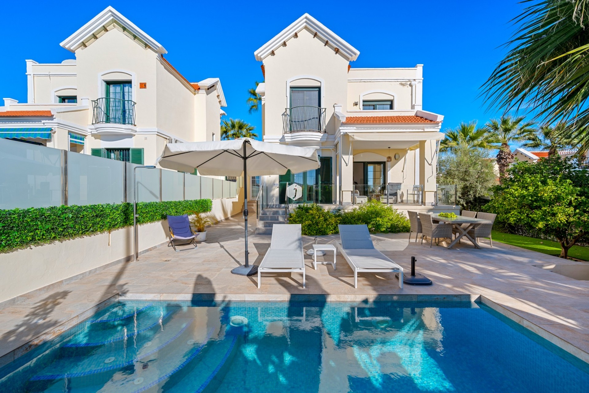 D'occasion - Villa -
Orihuela Costa - Costa Blanca