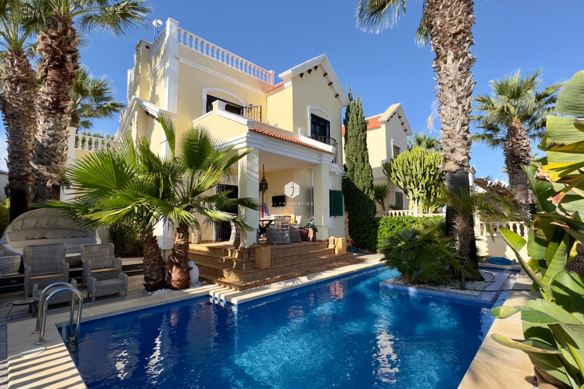 D'occasion - Villa -
Orihuela Costa - Costa Blanca