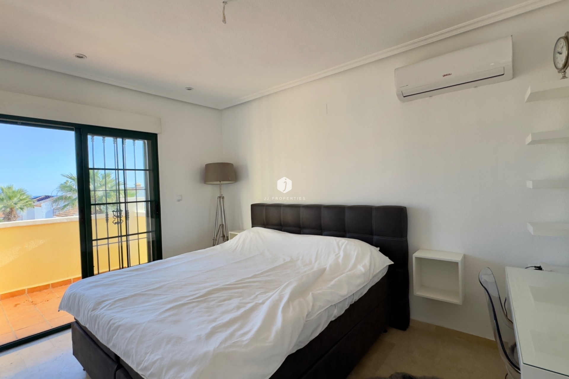 D'occasion - Villa -
Orihuela Costa - Costa Blanca