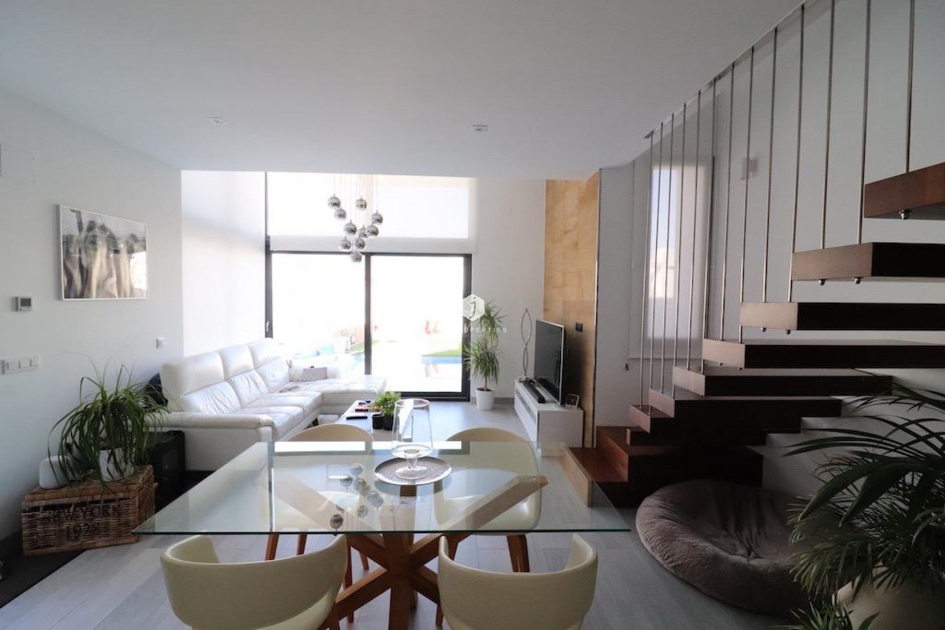 D'occasion - Villa -
Orihuela Costa - Costa Blanca