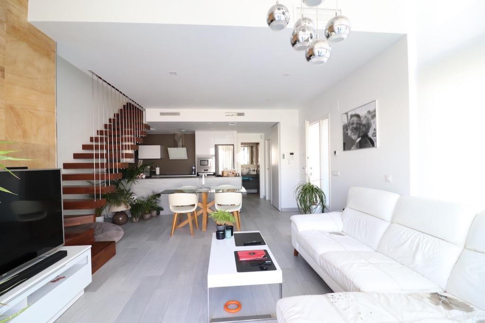 D'occasion - Villa -
Orihuela Costa - Costa Blanca