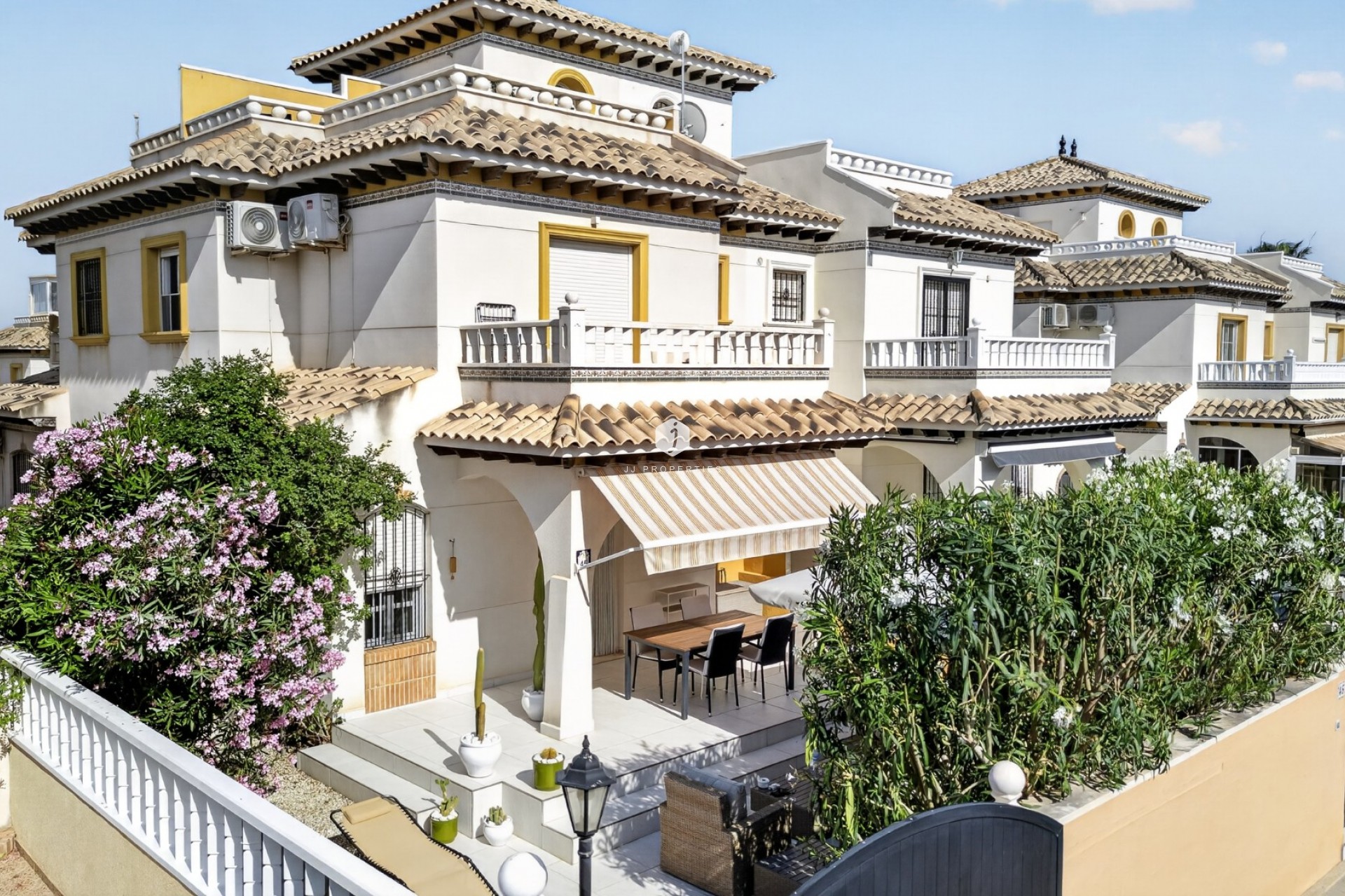 D'occasion - Villa -
Orihuela Costa - Costa Blanca