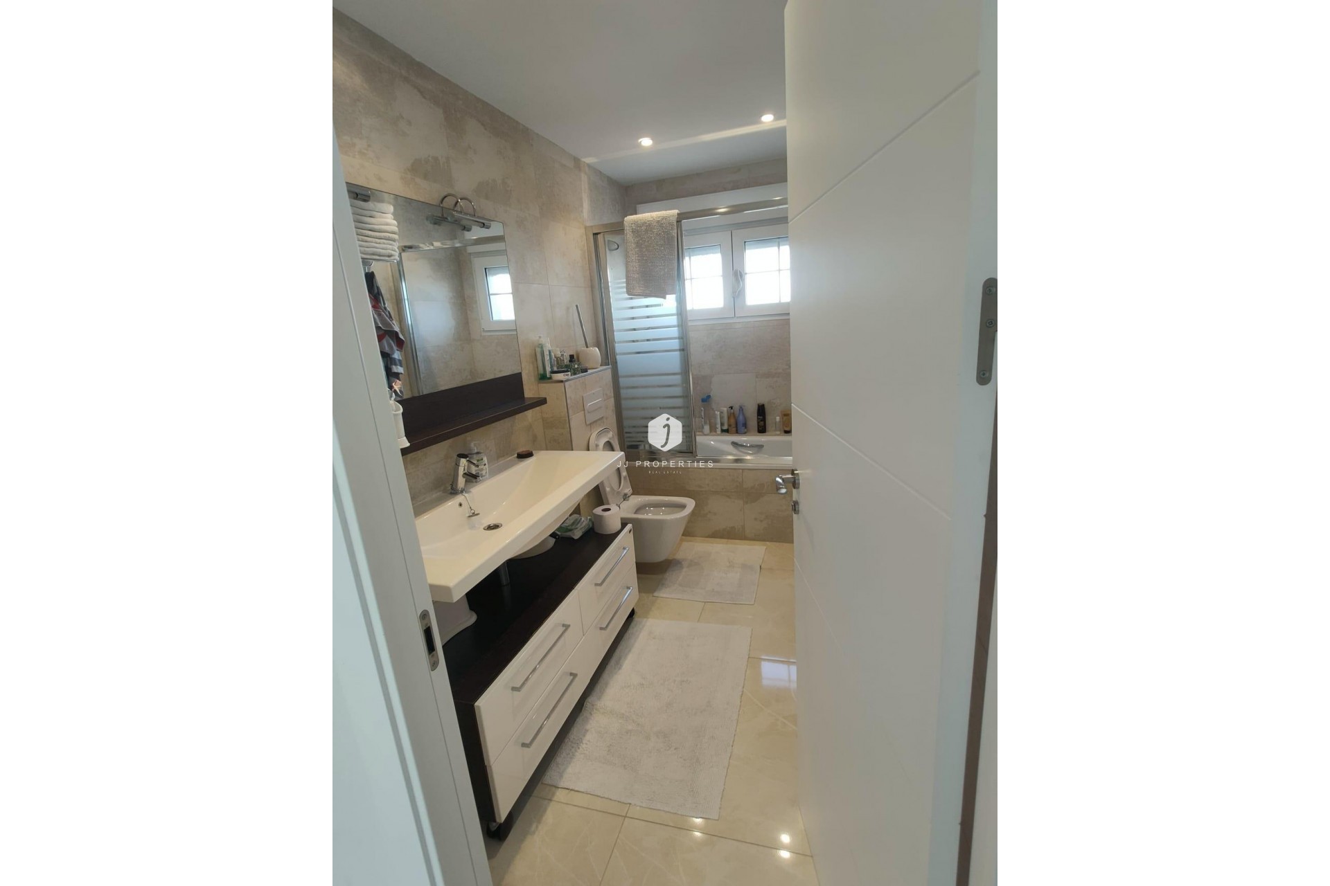 D'occasion - Villa -
Orihuela Costa - La Zenia