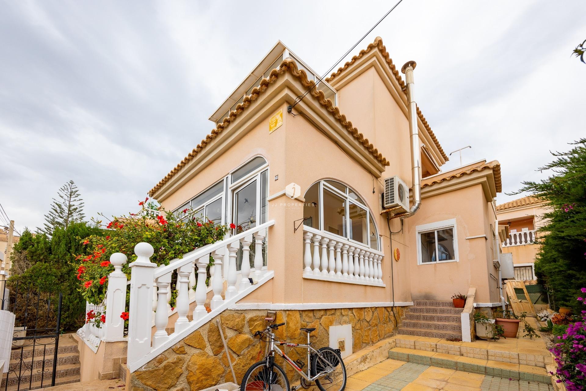 D'occasion - Villa -
Orihuela Costa - Villamartín-las Filipinas