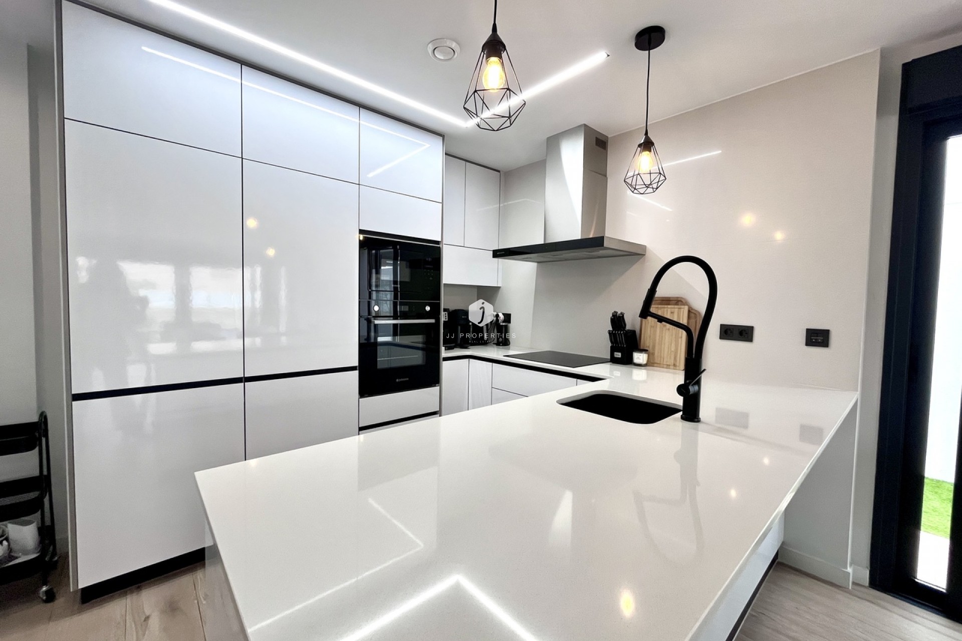 D'occasion - Villa -
Playa Flamenca - Costa Blanca