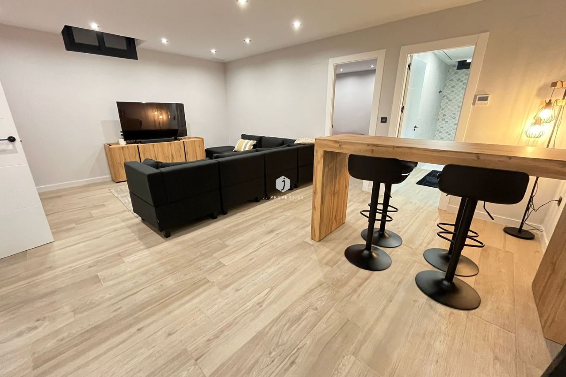 D'occasion - Villa -
Punta Prima - Costa Blanca