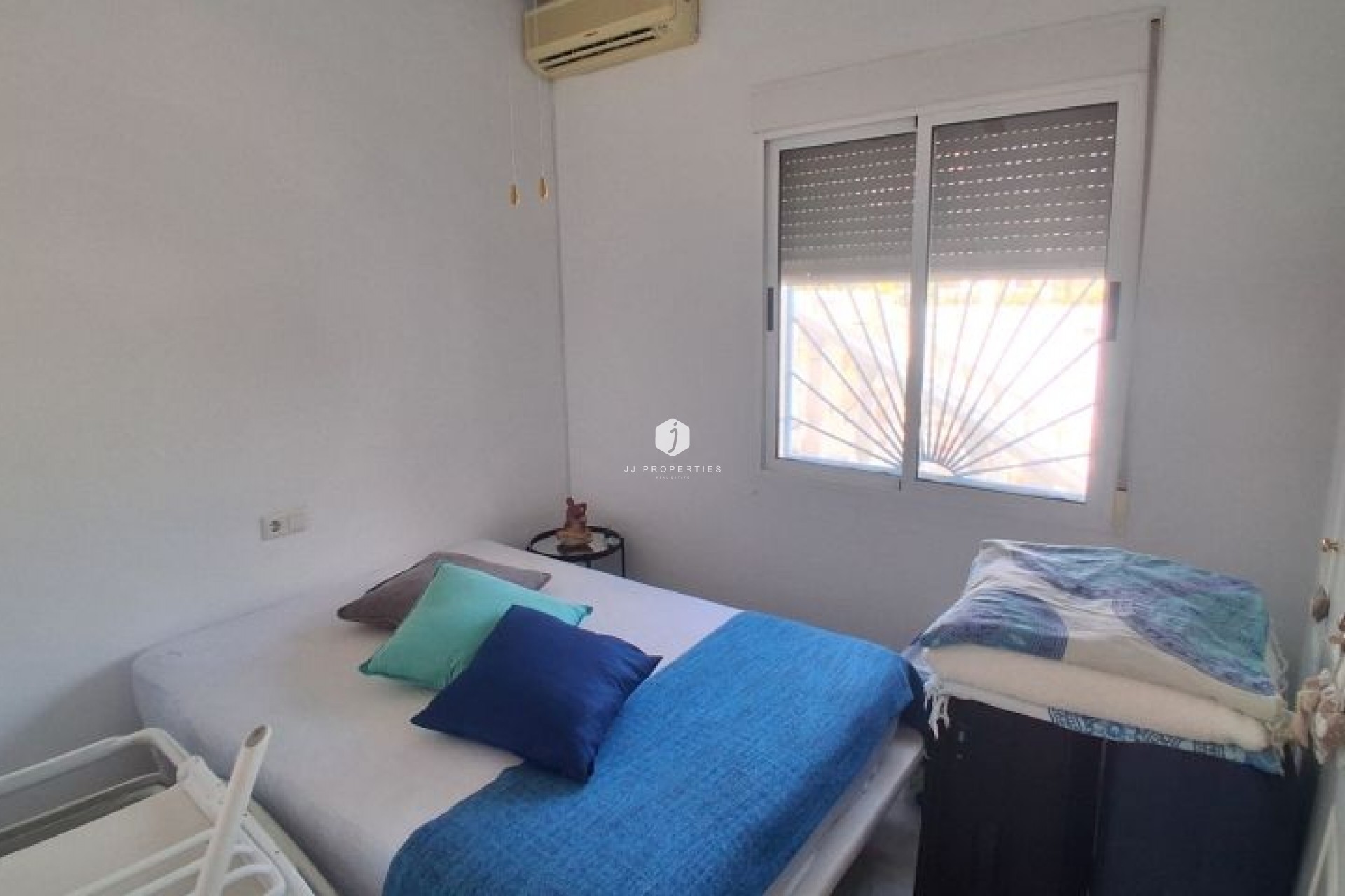 D'occasion - Villa -
Rojales - Inland