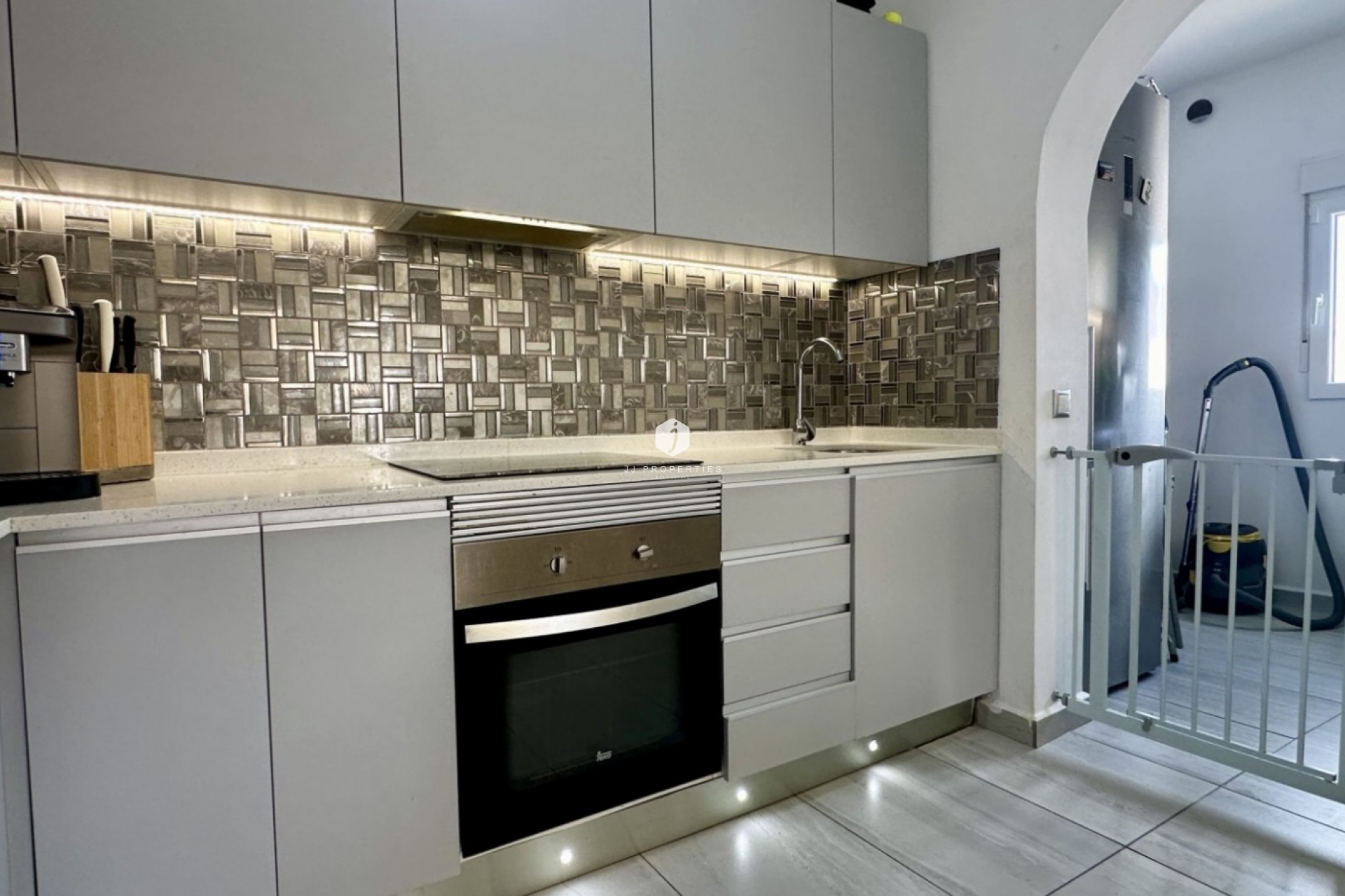 D'occasion - Villa -
Rojales - Inland