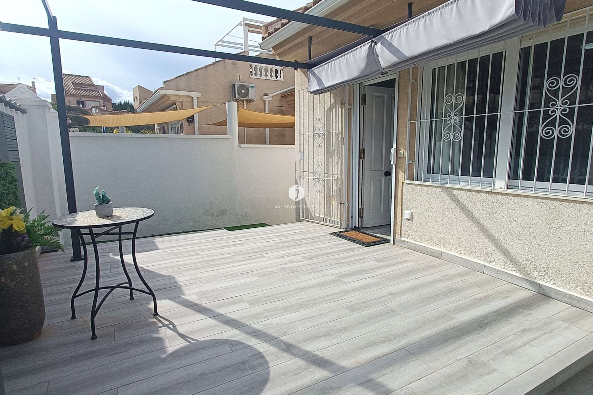 D'occasion - Villa -
Rojales - Inland