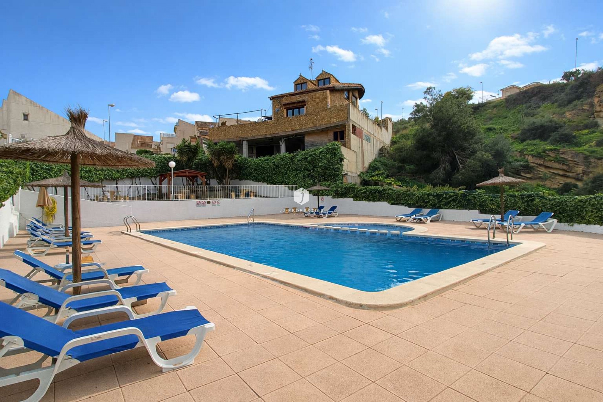D'occasion - Villa -
Rojales - Inland