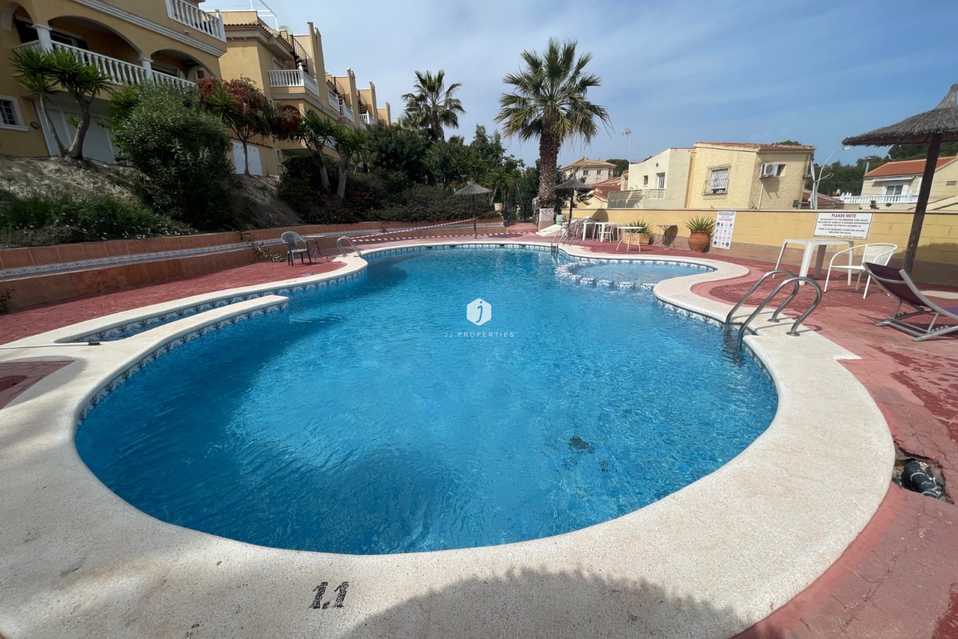 D'occasion - Villa -
San Fulgencio - Costa Blanca