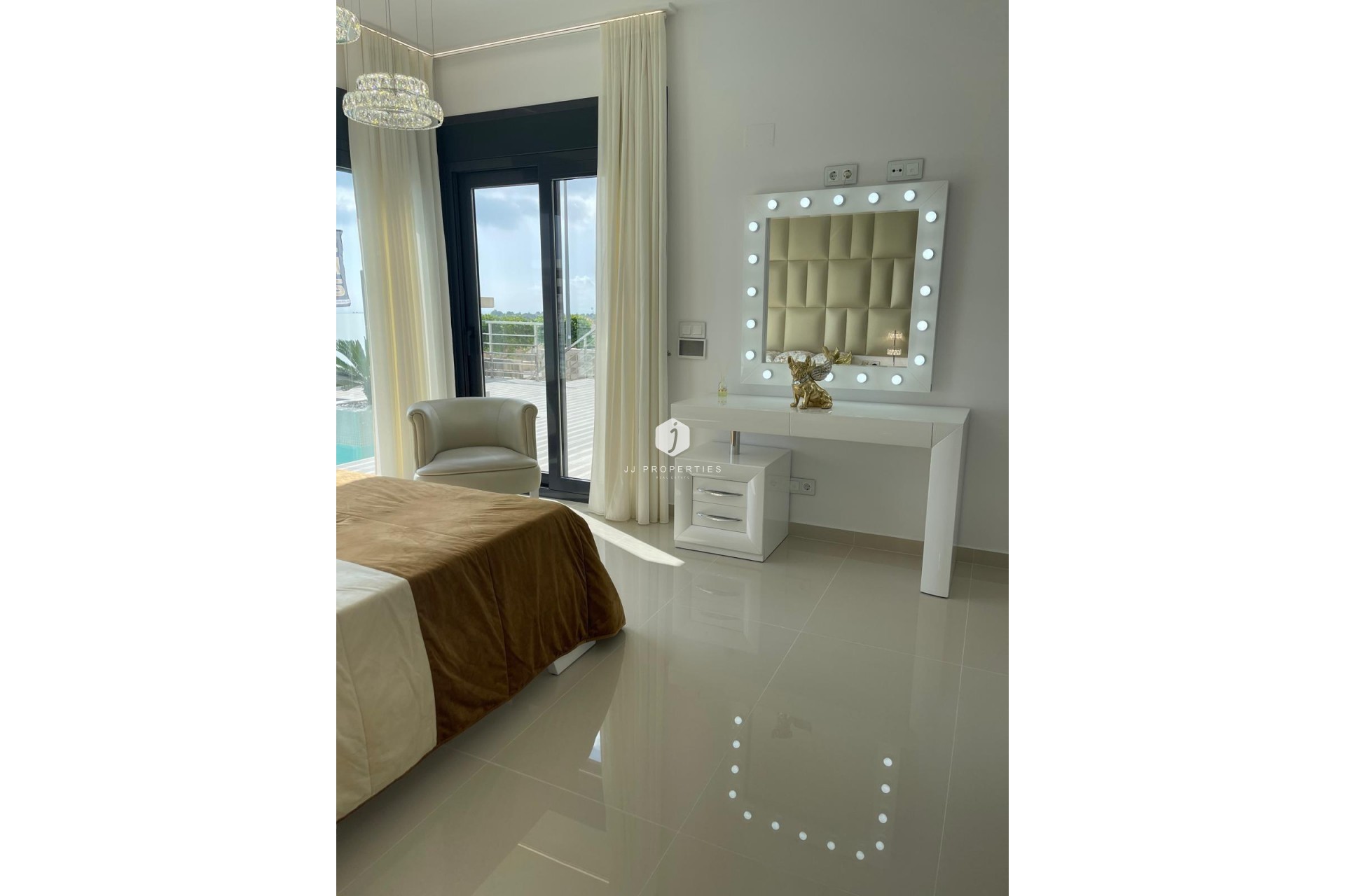 D'occasion - Villa -
San Miguel de Salinas - Altos De San Miguel