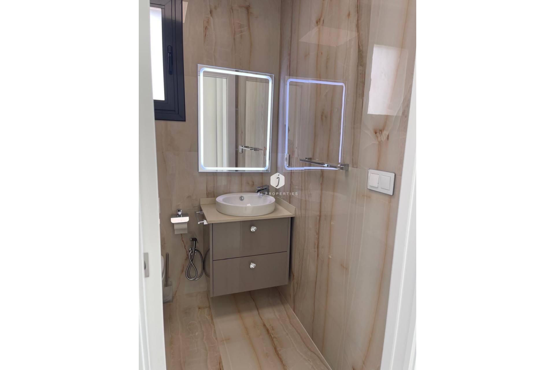 D'occasion - Villa -
San Miguel de Salinas - Altos De San Miguel