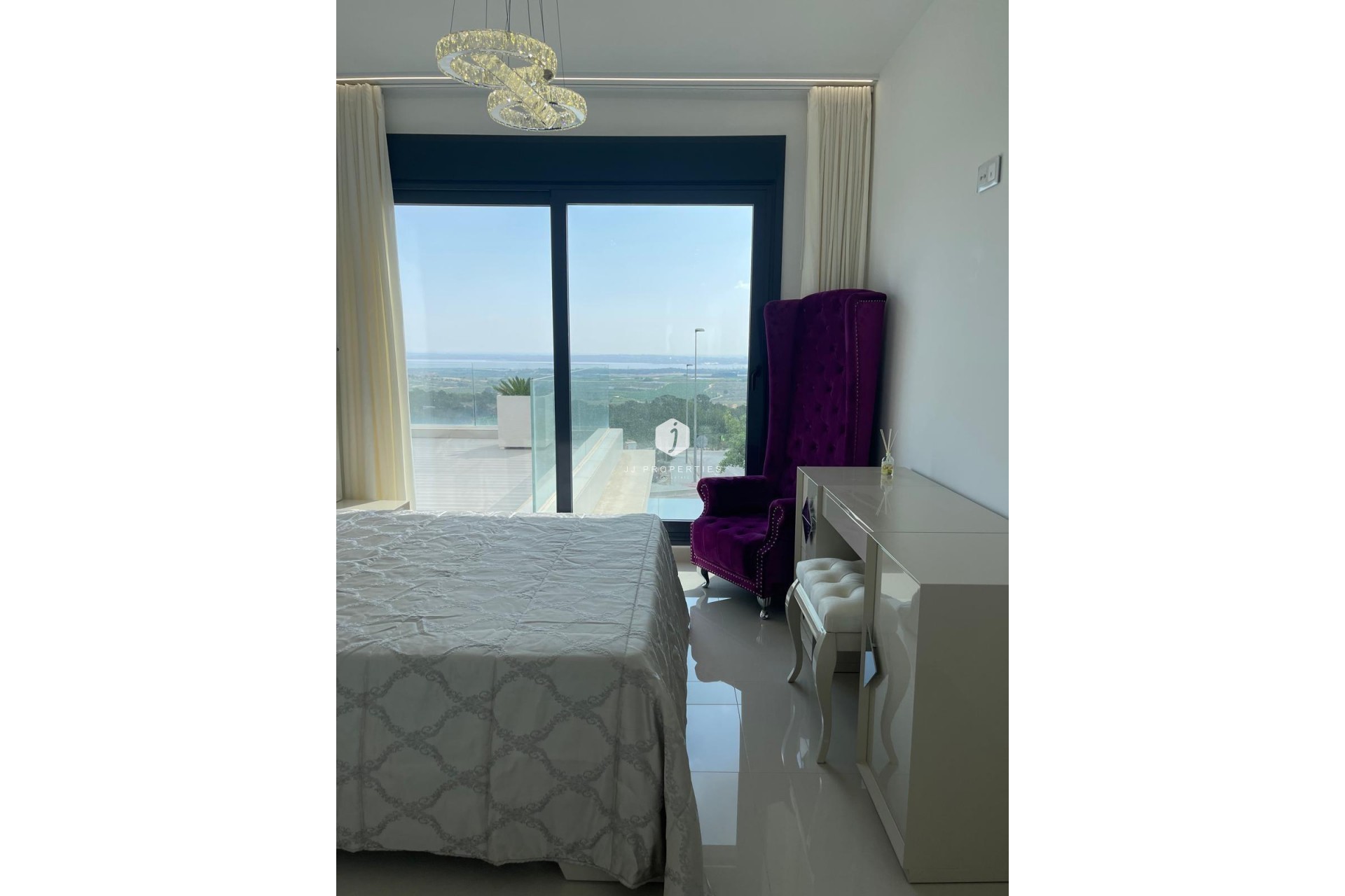 D'occasion - Villa -
San Miguel de Salinas - Altos De San Miguel