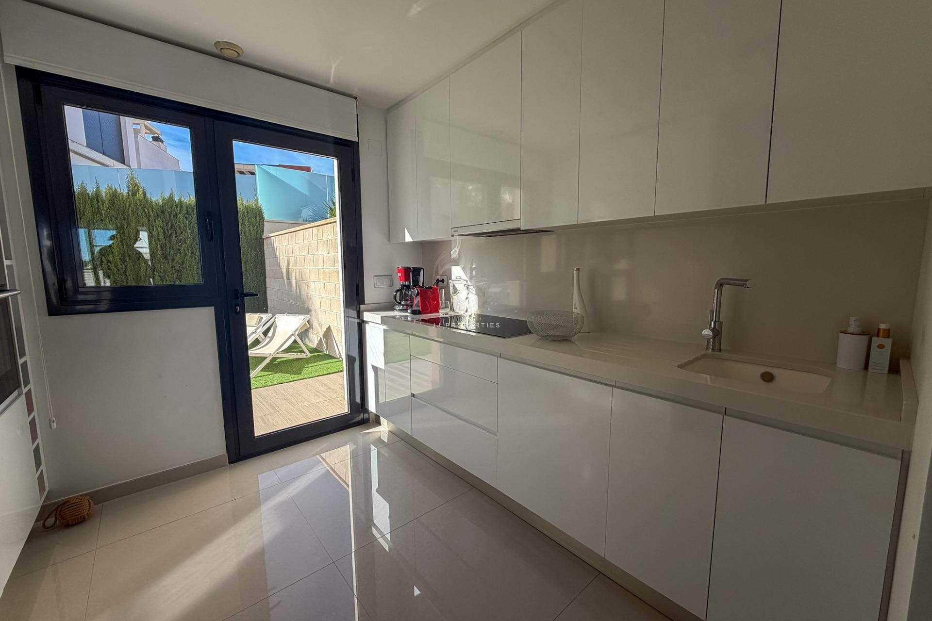 D'occasion - Villa -
San Miguel de Salinas - Bellavista