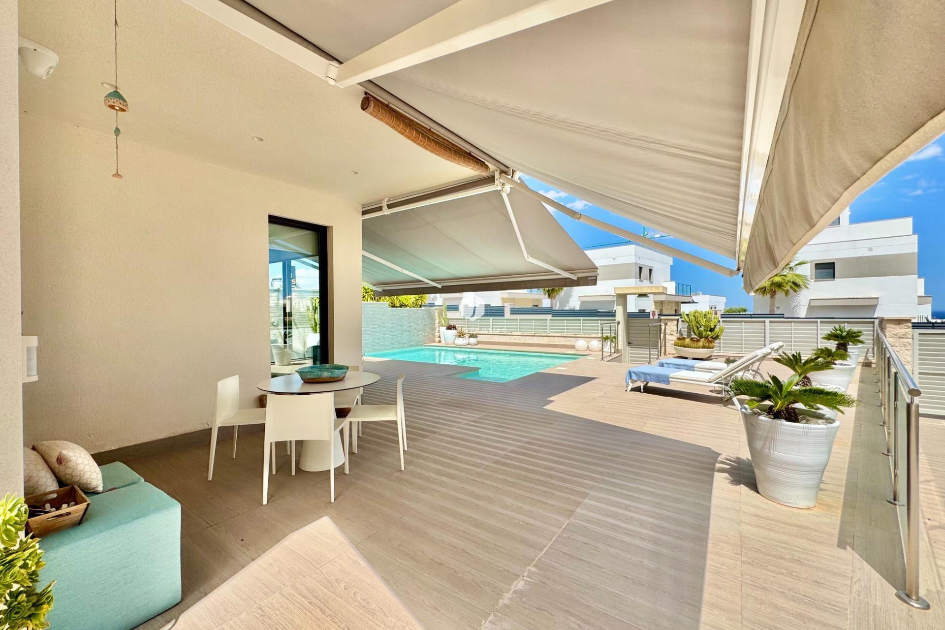 D'occasion - Villa -
San Miguel de Salinas - Bellavista