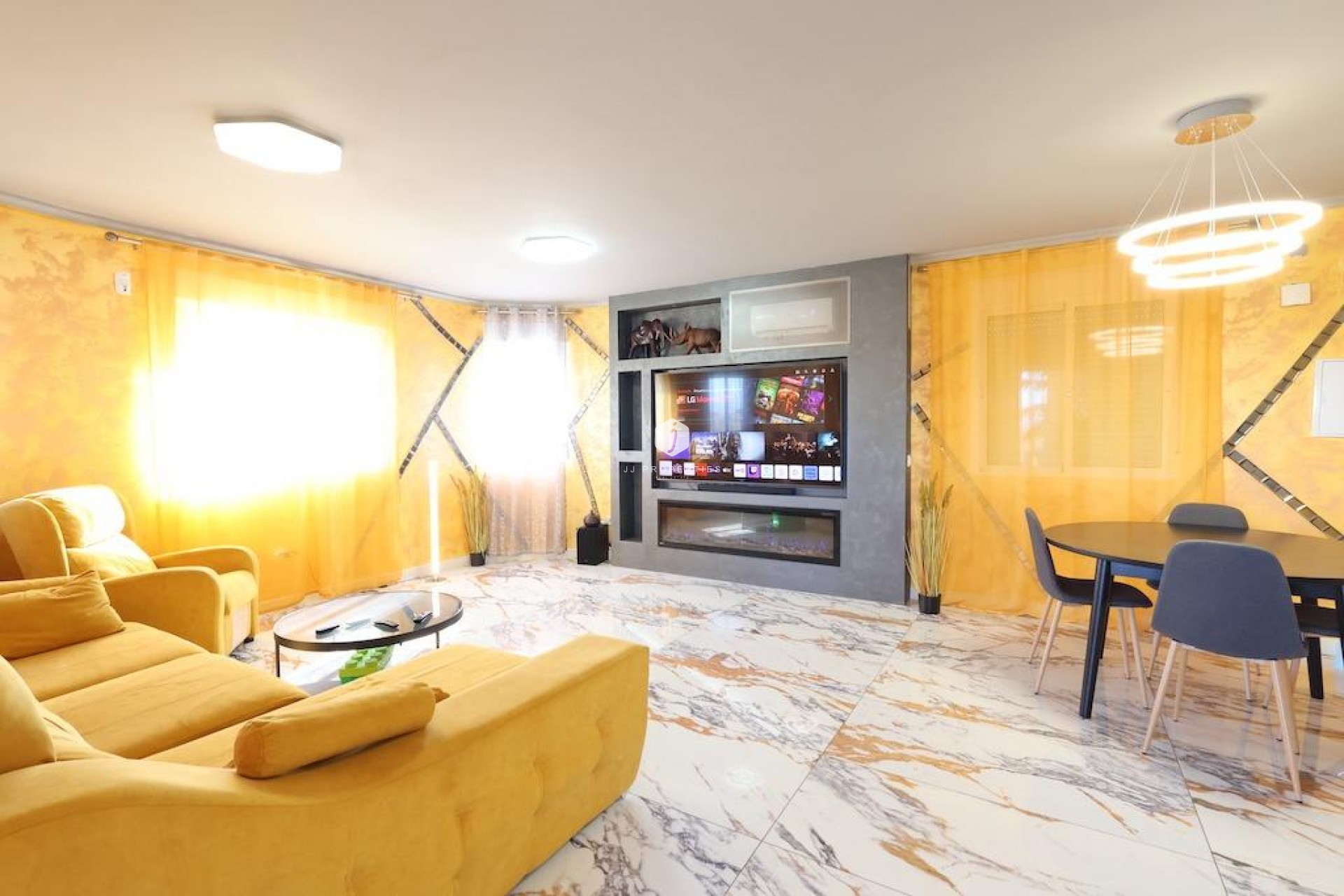 D'occasion - Villa -
San Miguel de Salinas - Inland