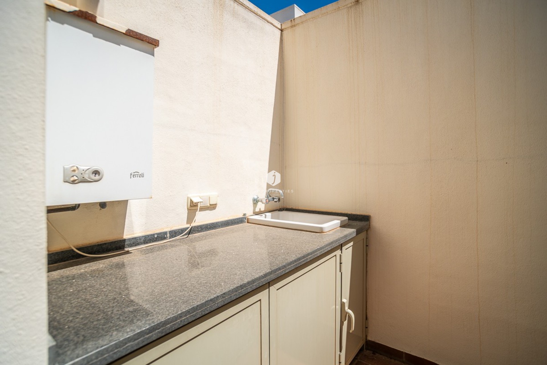 D'occasion - Villa -
San Miguel de Salinas - Inland