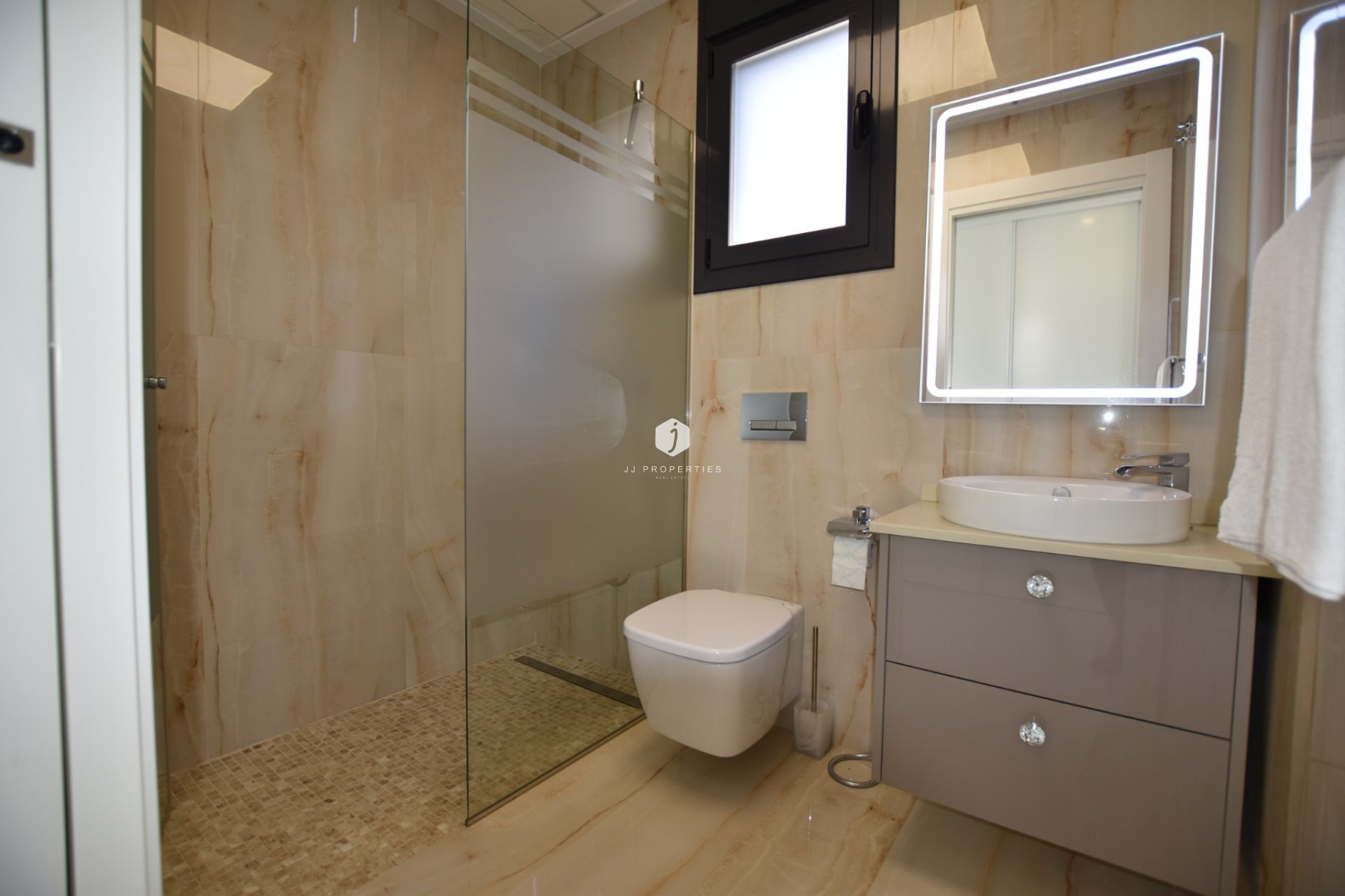 D'occasion - Villa -
San Miguel de Salinas - Inland