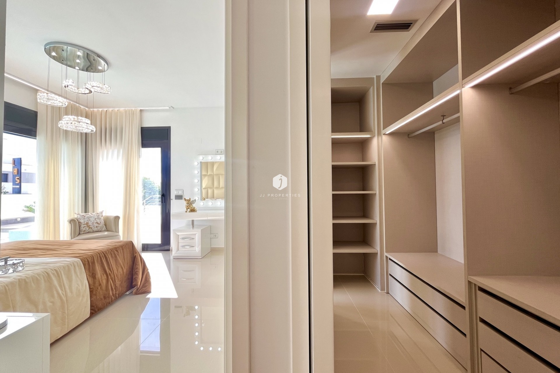 D'occasion - Villa -
San Miguel de Salinas - Inland