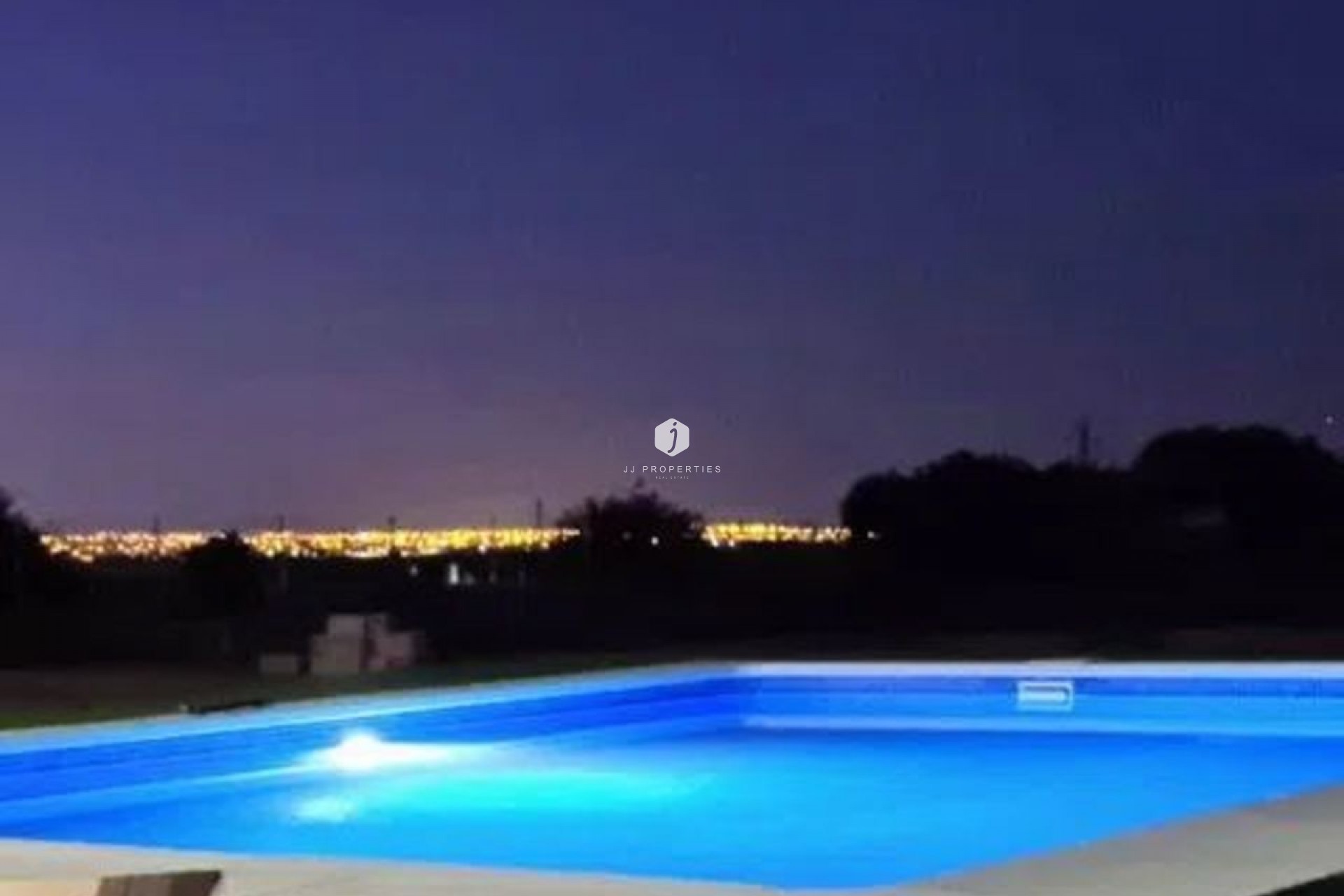 D'occasion - Villa -
San Miguel de Salinas - Inland