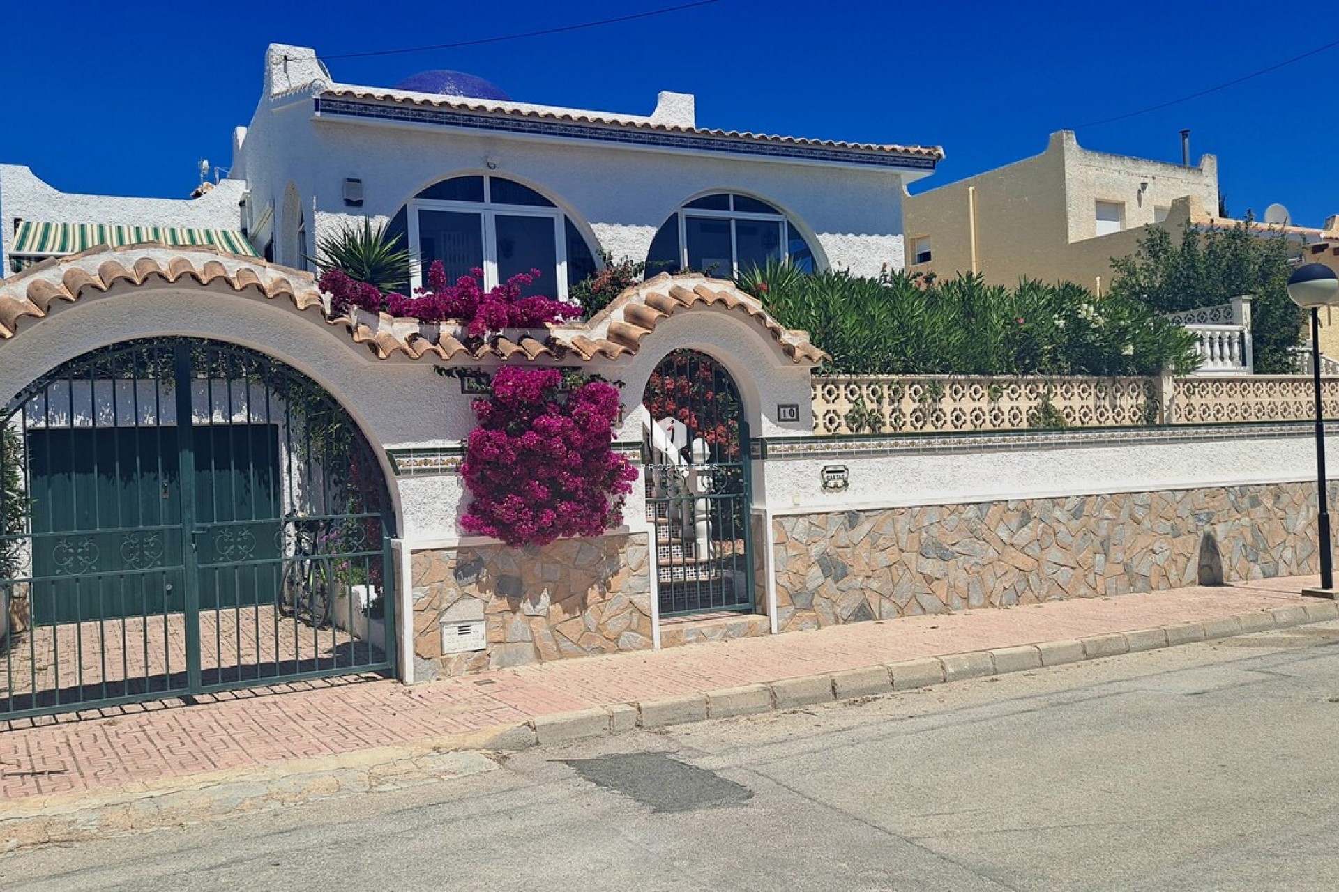 D'occasion - Villa -
San Miguel de Salinas - Inland