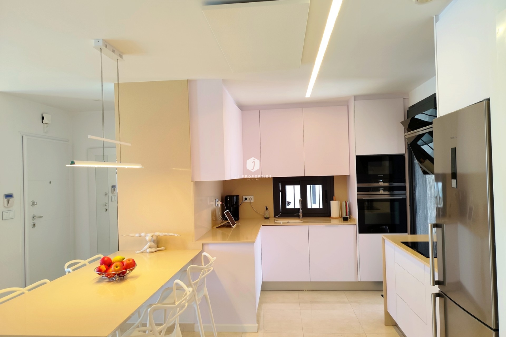 D'occasion - Villa -
San Miguel de Salinas - Inland