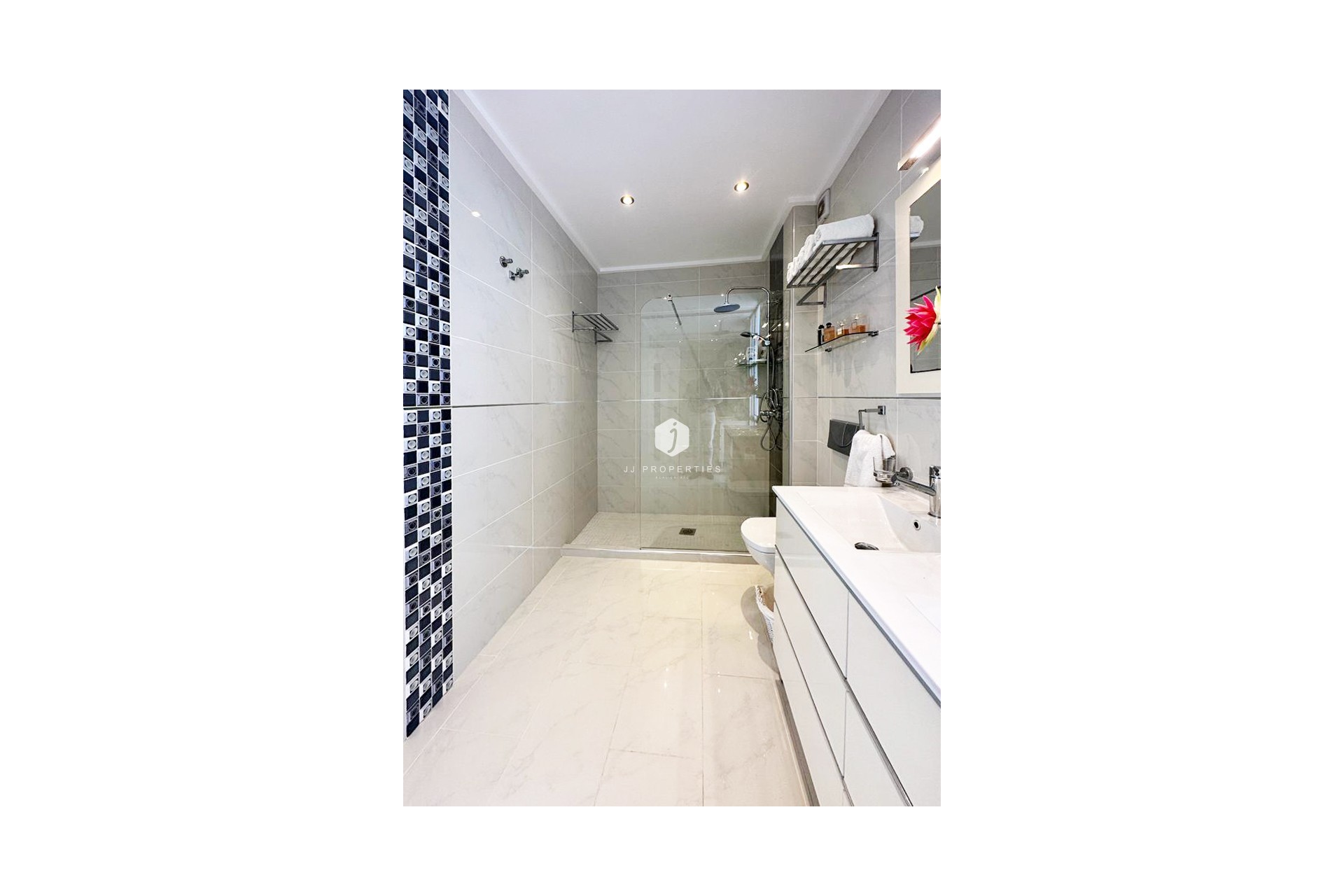 D'occasion - Villa -
San Miguel de Salinas - Inland