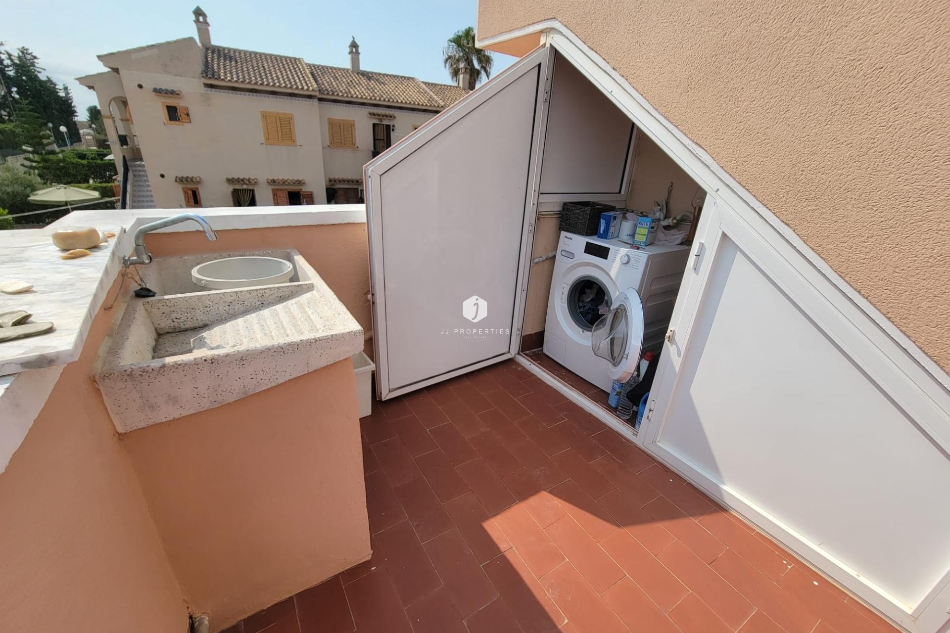 D'occasion - Villa -
Torrevieja - aguas nuevas