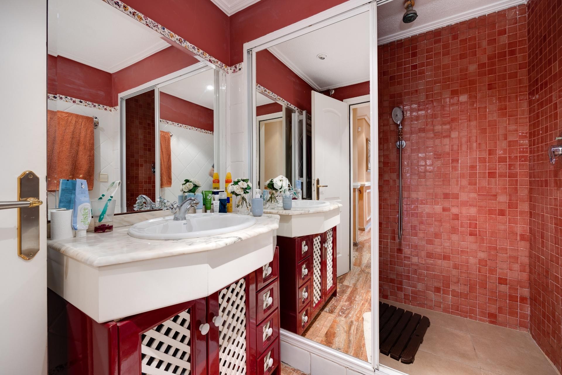 D'occasion - Villa -
Torrevieja - aguas nuevas