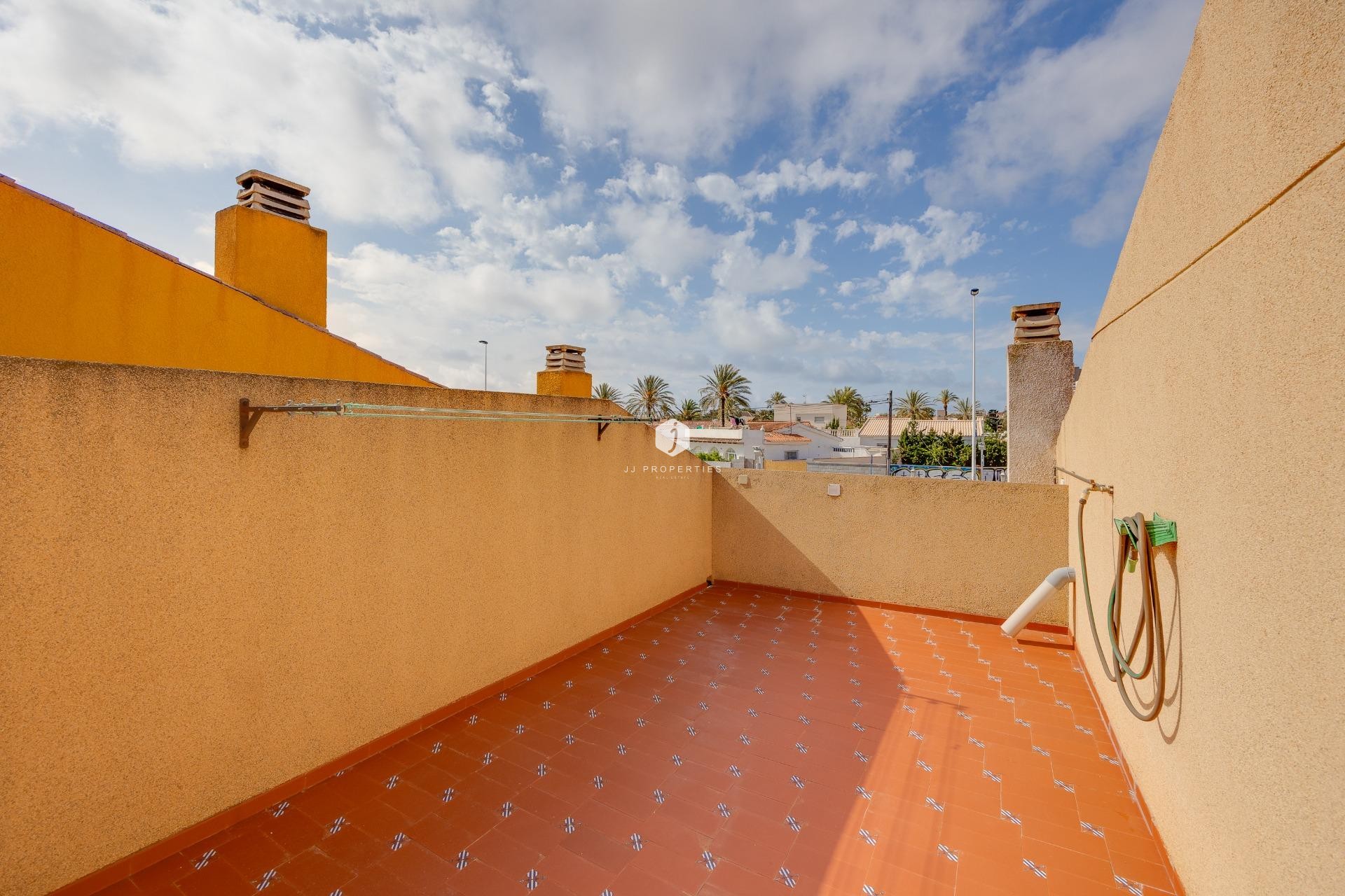 D'occasion - Villa -
Torrevieja - aguas nuevas