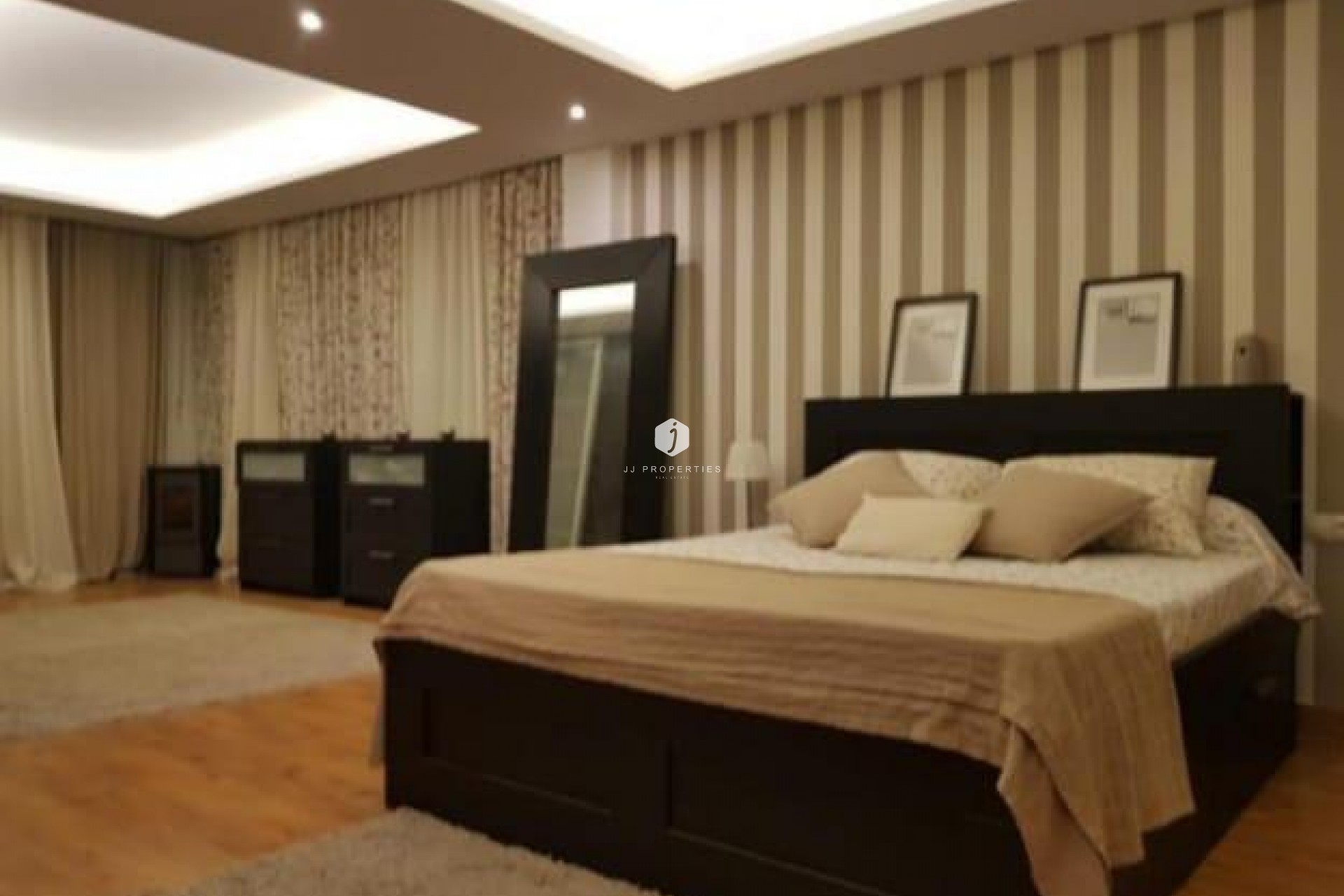 D'occasion - Villa -
Torrevieja - aguas nuevas