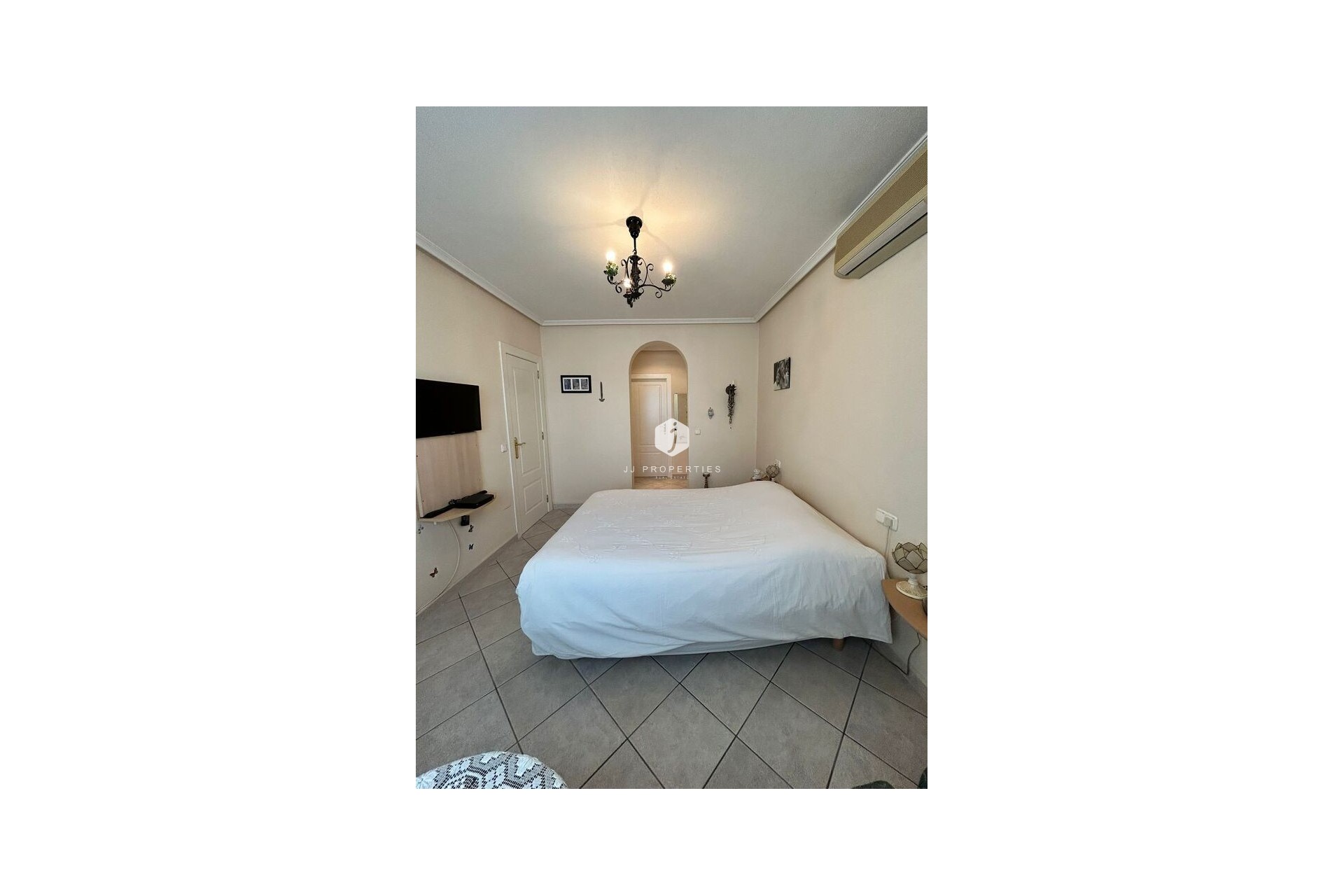 D'occasion - Villa -
Torrevieja - aguas nuevas