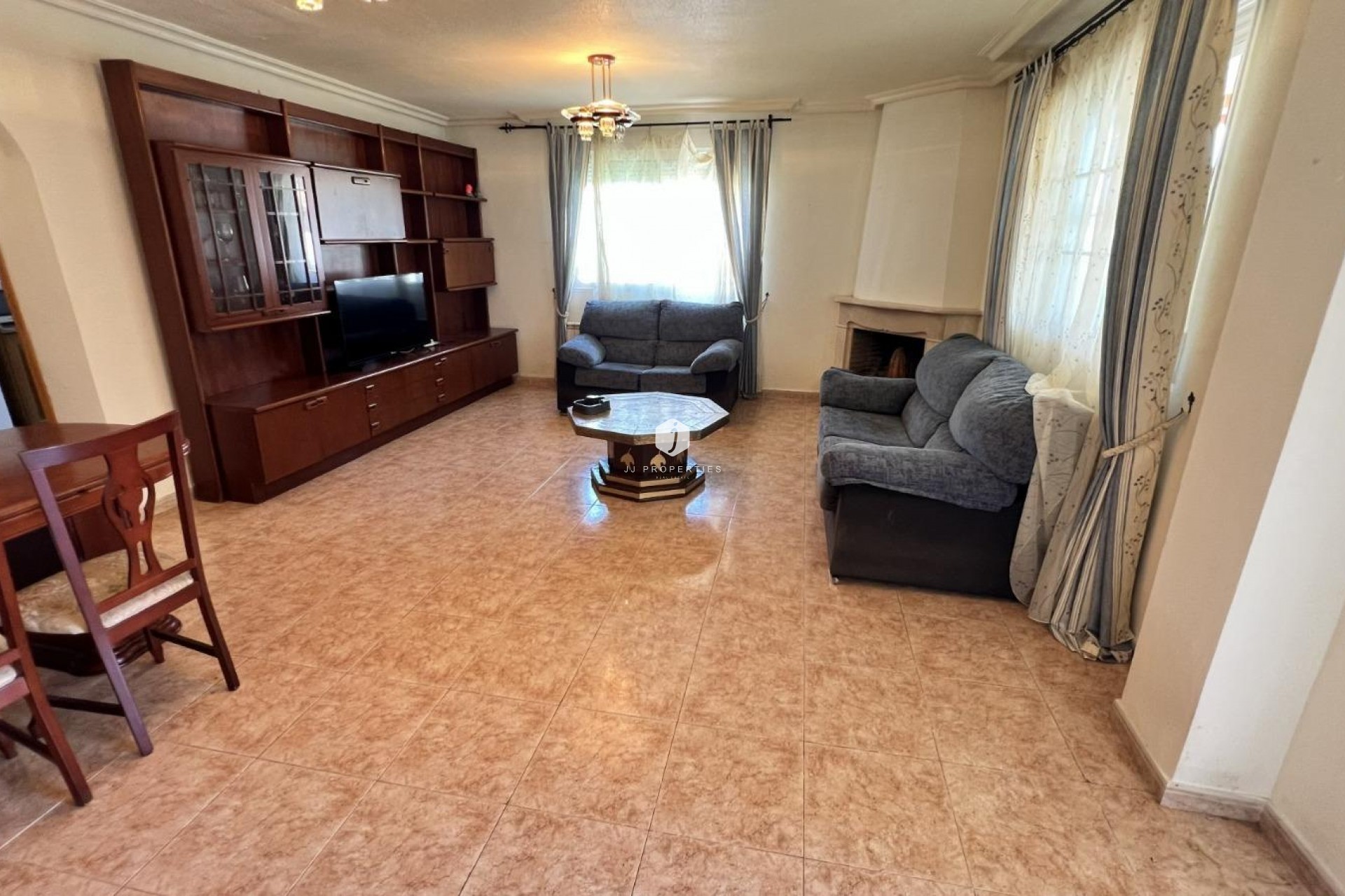 D'occasion - Villa -
Torrevieja - aguas nuevas