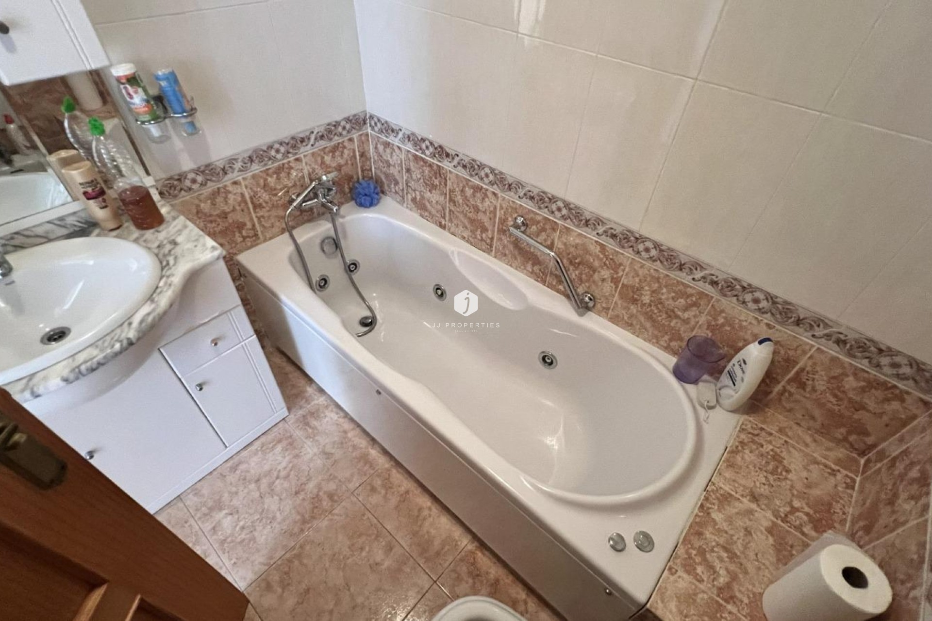 D'occasion - Villa -
Torrevieja - aguas nuevas