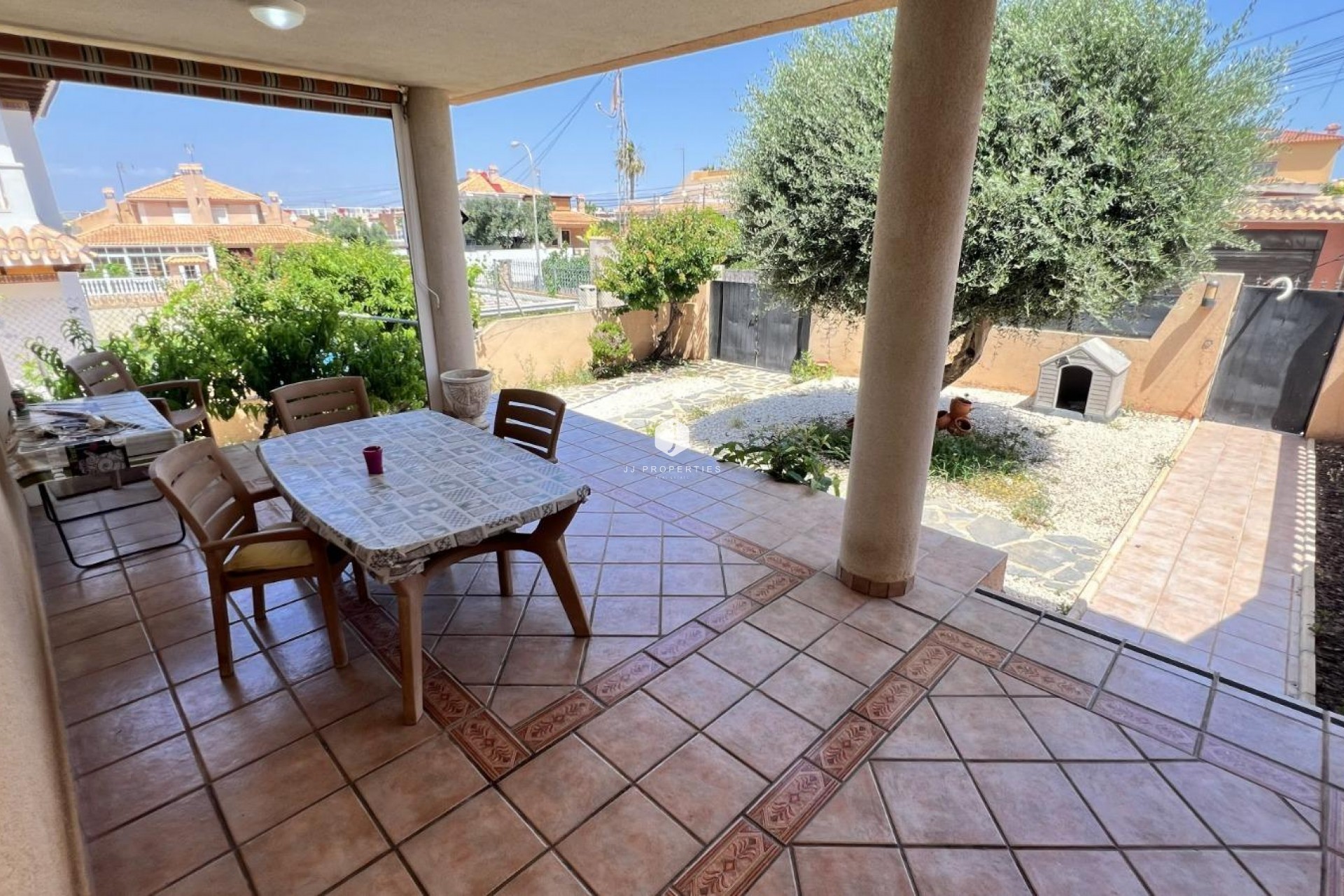D'occasion - Villa -
Torrevieja - aguas nuevas