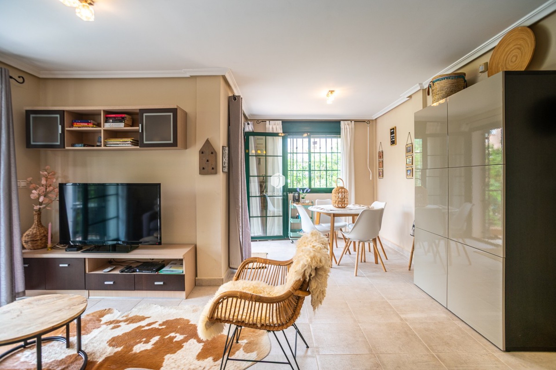 D'occasion - Villa -
Torrevieja - Costa Blanca