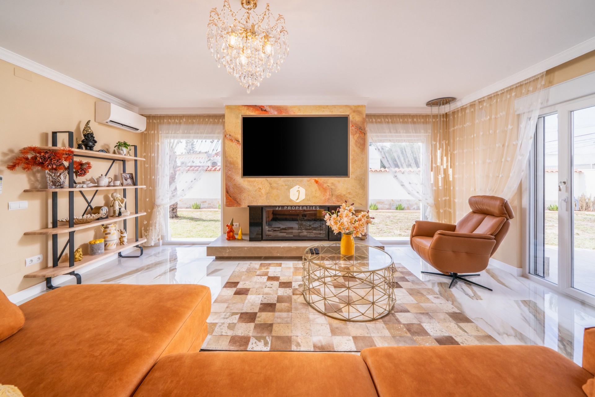 D'occasion - Villa -
Torrevieja - Costa Blanca