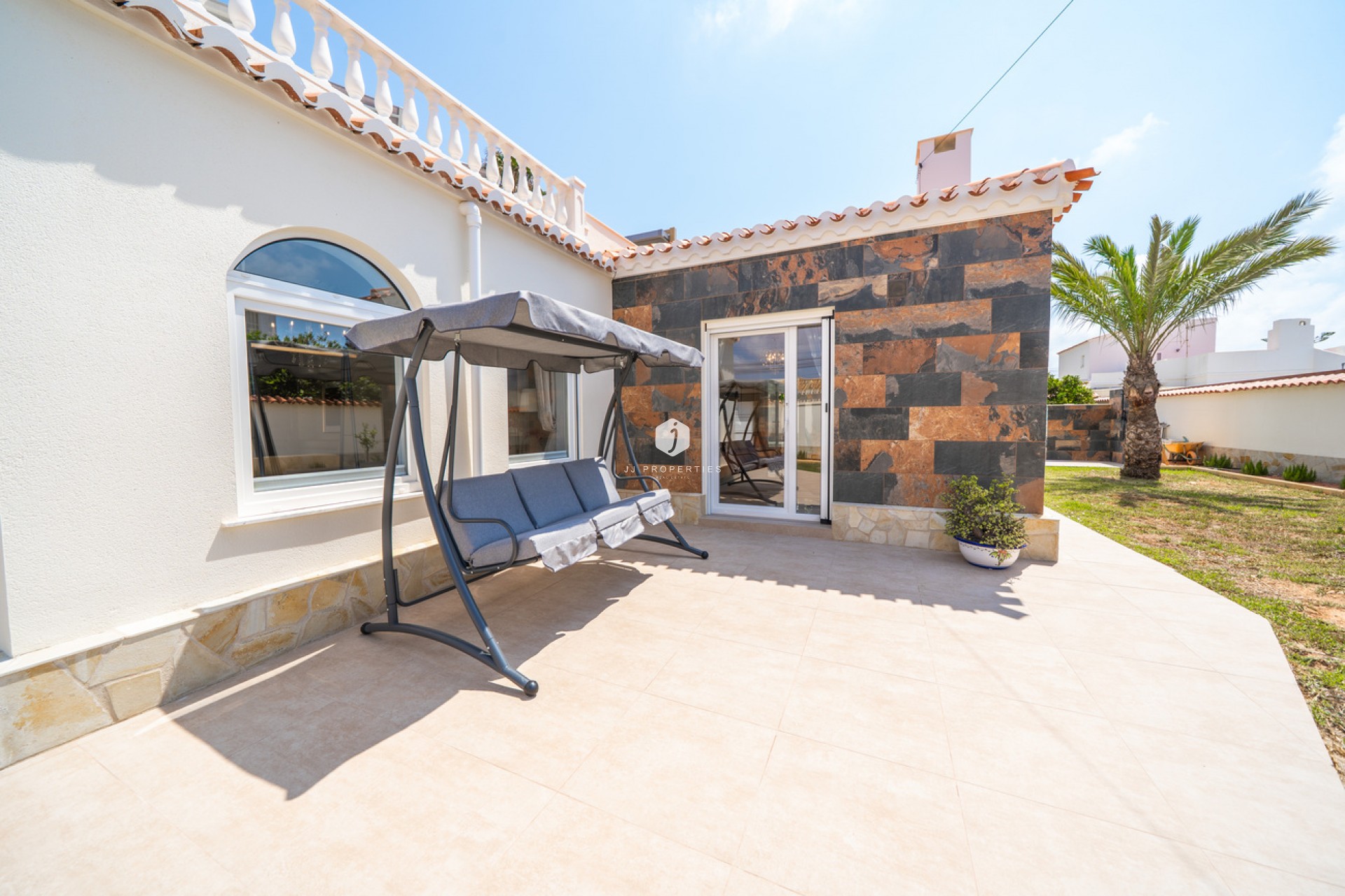 D'occasion - Villa -
Torrevieja - Costa Blanca