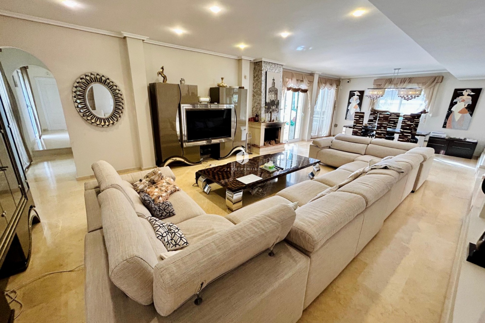 D'occasion - Villa -
Torrevieja - Costa Blanca