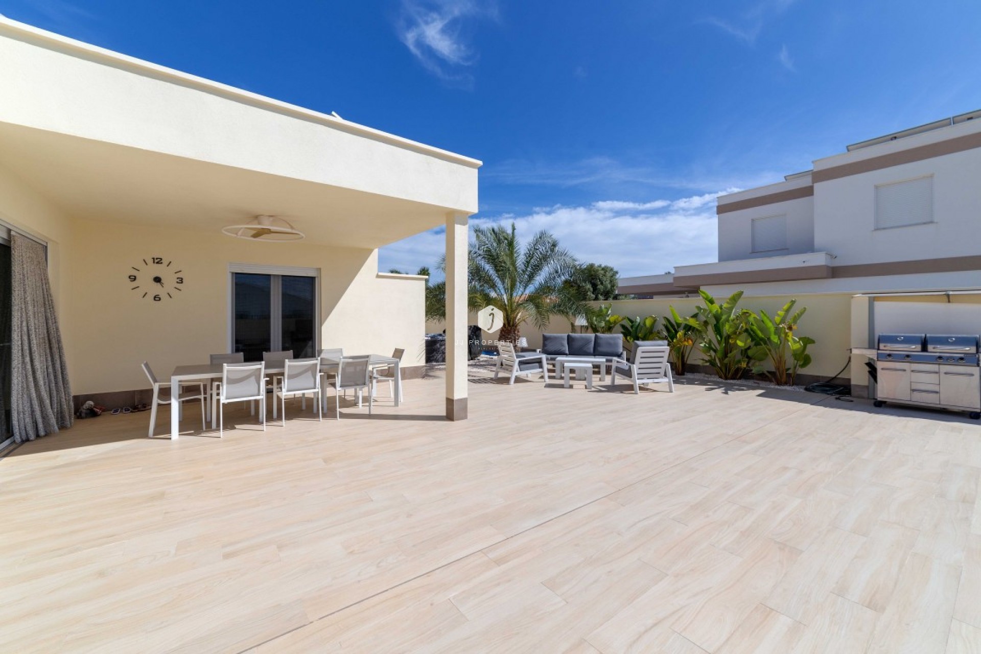 D'occasion - Villa -
Torrevieja - Costa Blanca