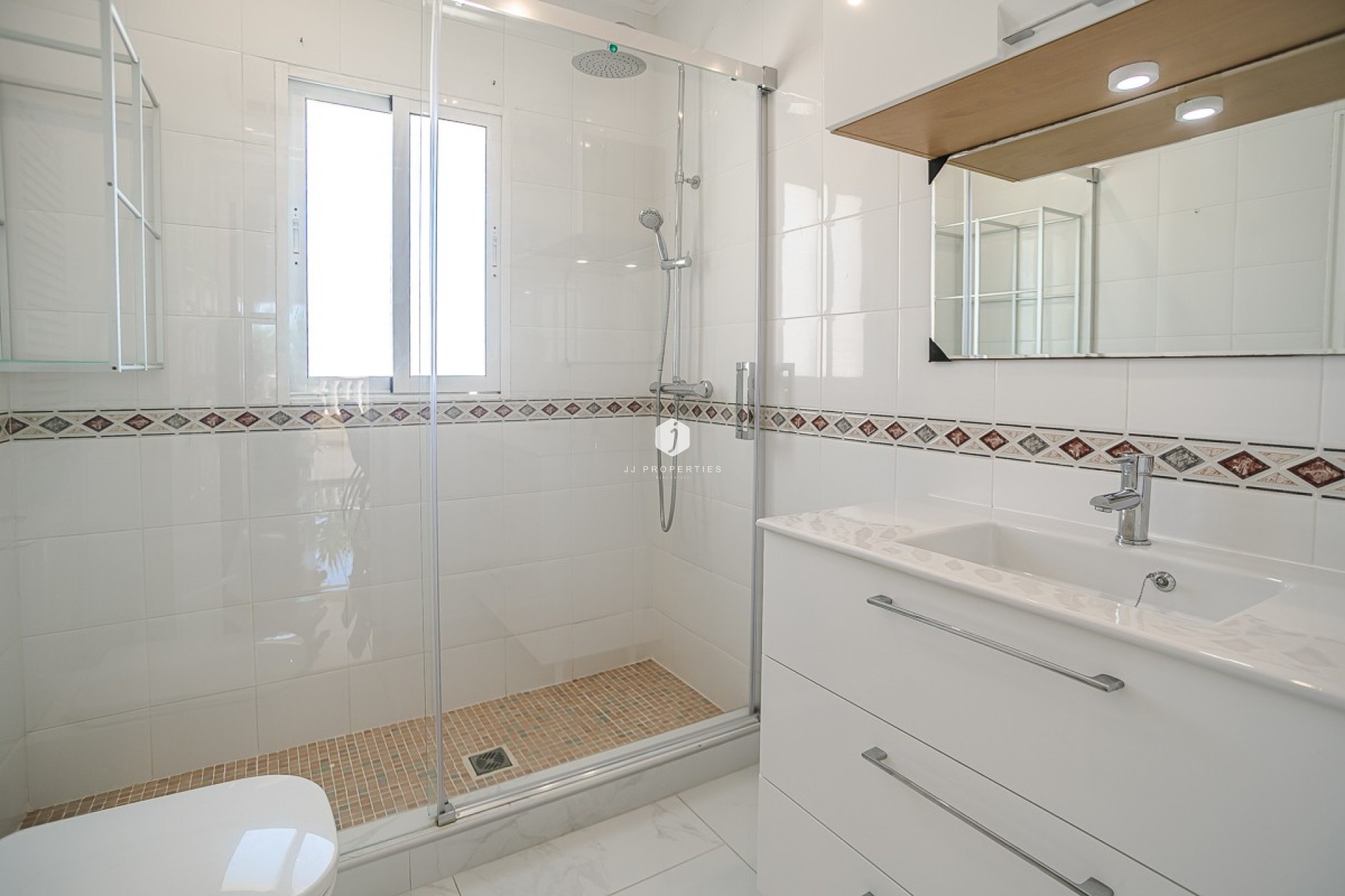 D'occasion - Villa -
Torrevieja - Costa Blanca