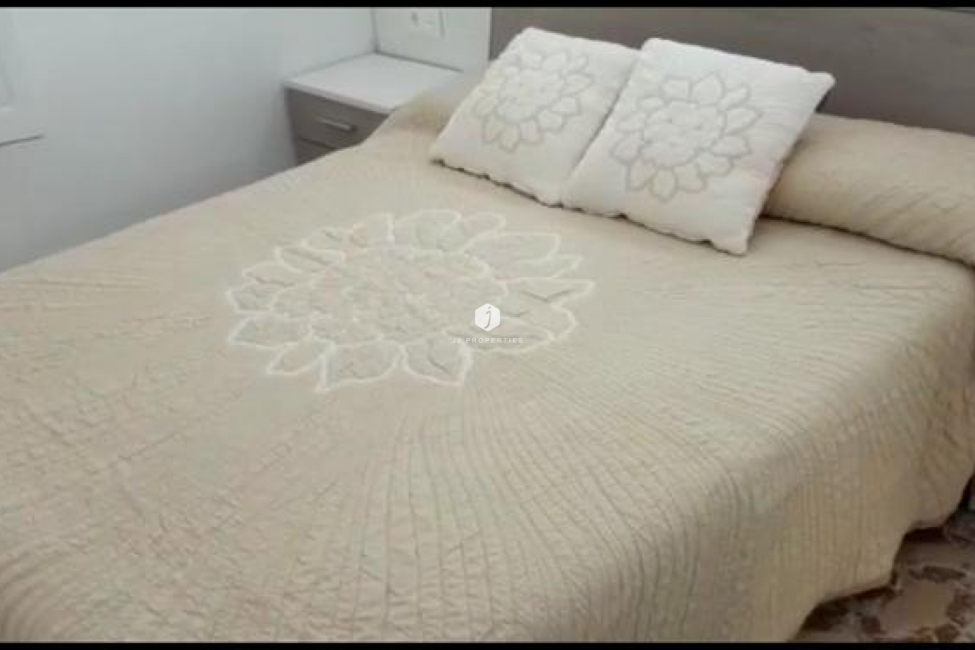 D'occasion - Villa -
Torrevieja - Costa Blanca