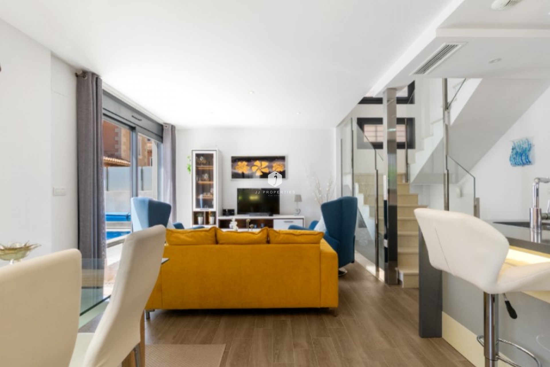 D'occasion - Villa -
Torrevieja - Costa Blanca