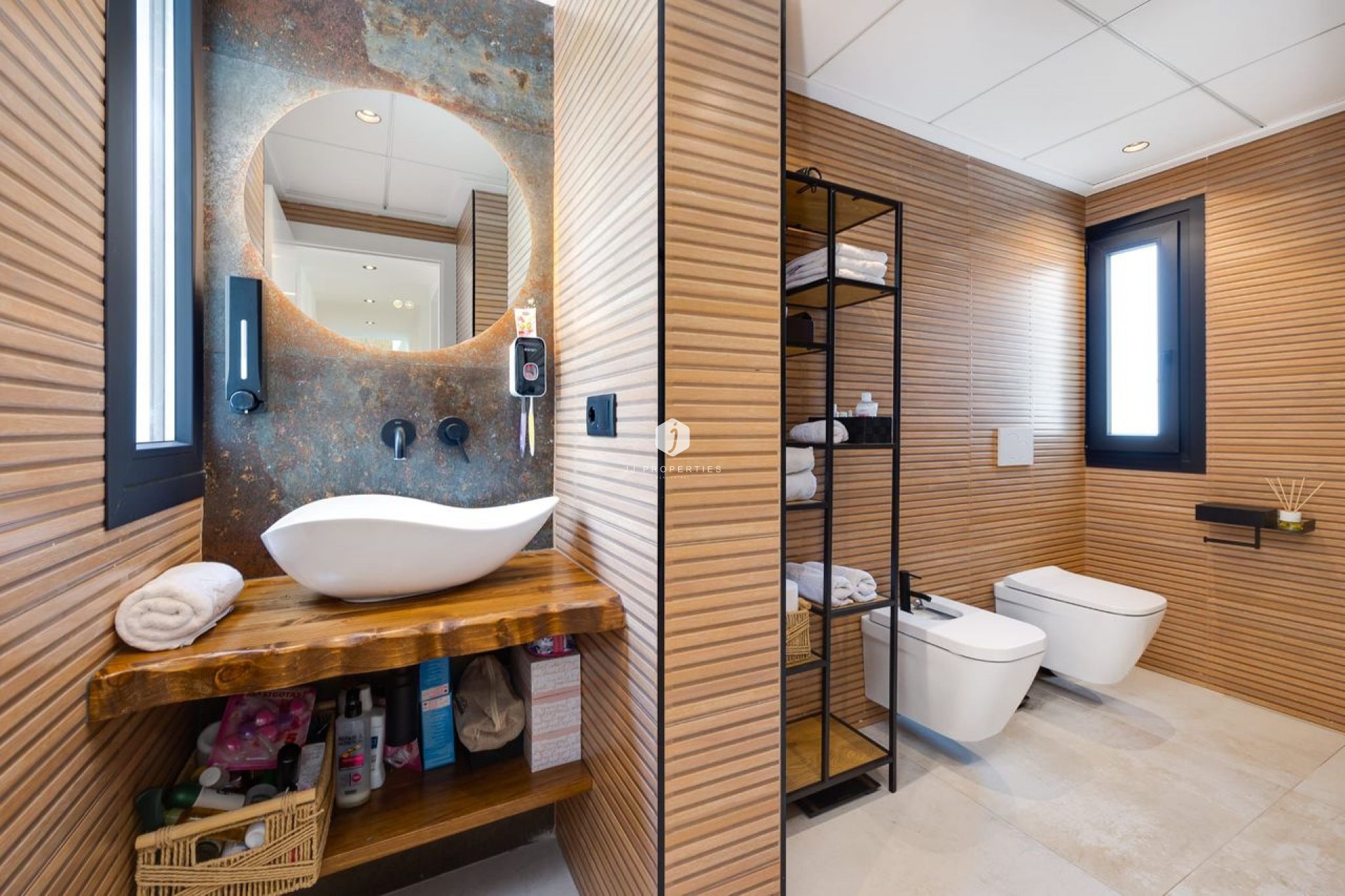 D'occasion - Villa -
Torrevieja - Costa Blanca