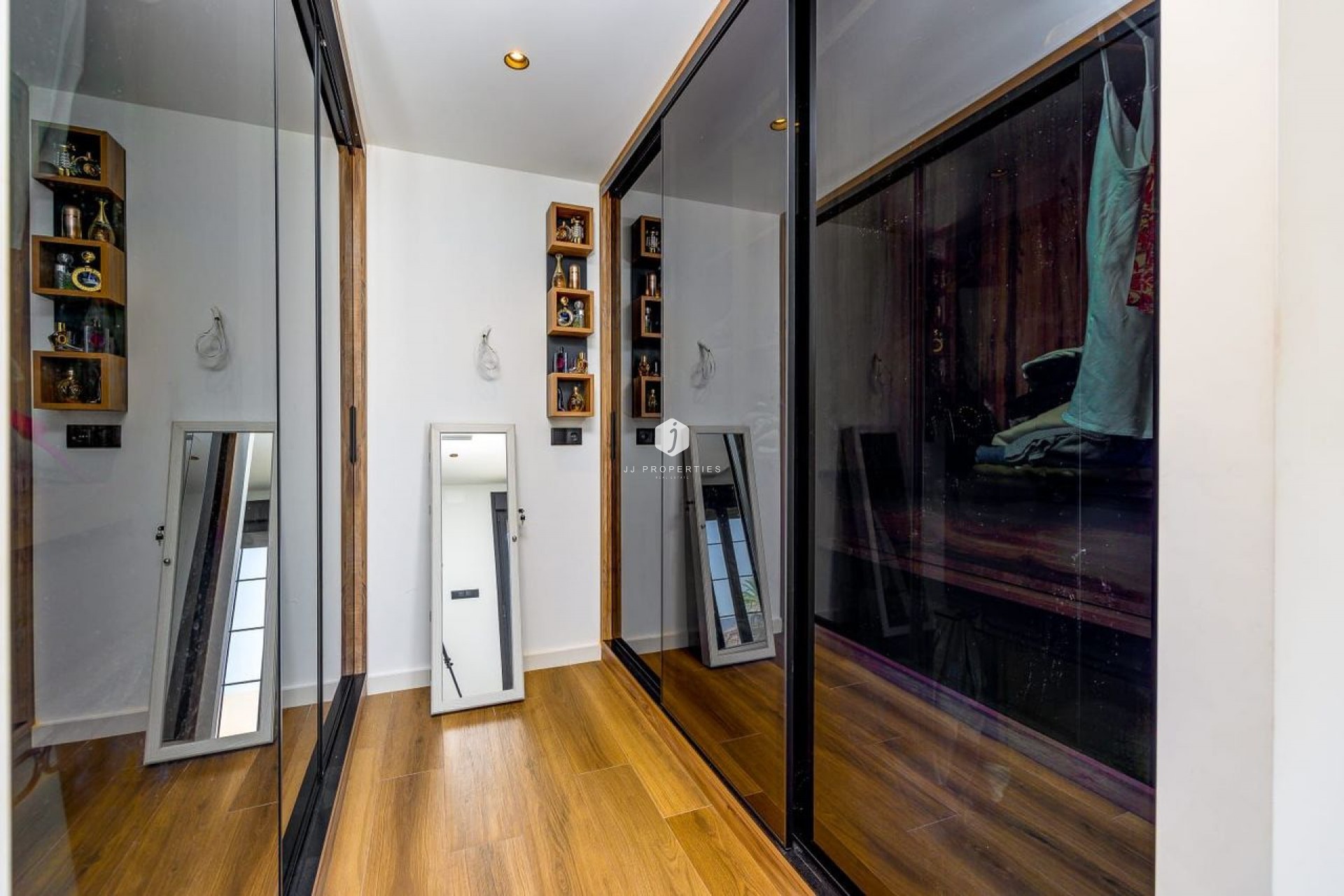 D'occasion - Villa -
Torrevieja - Costa Blanca